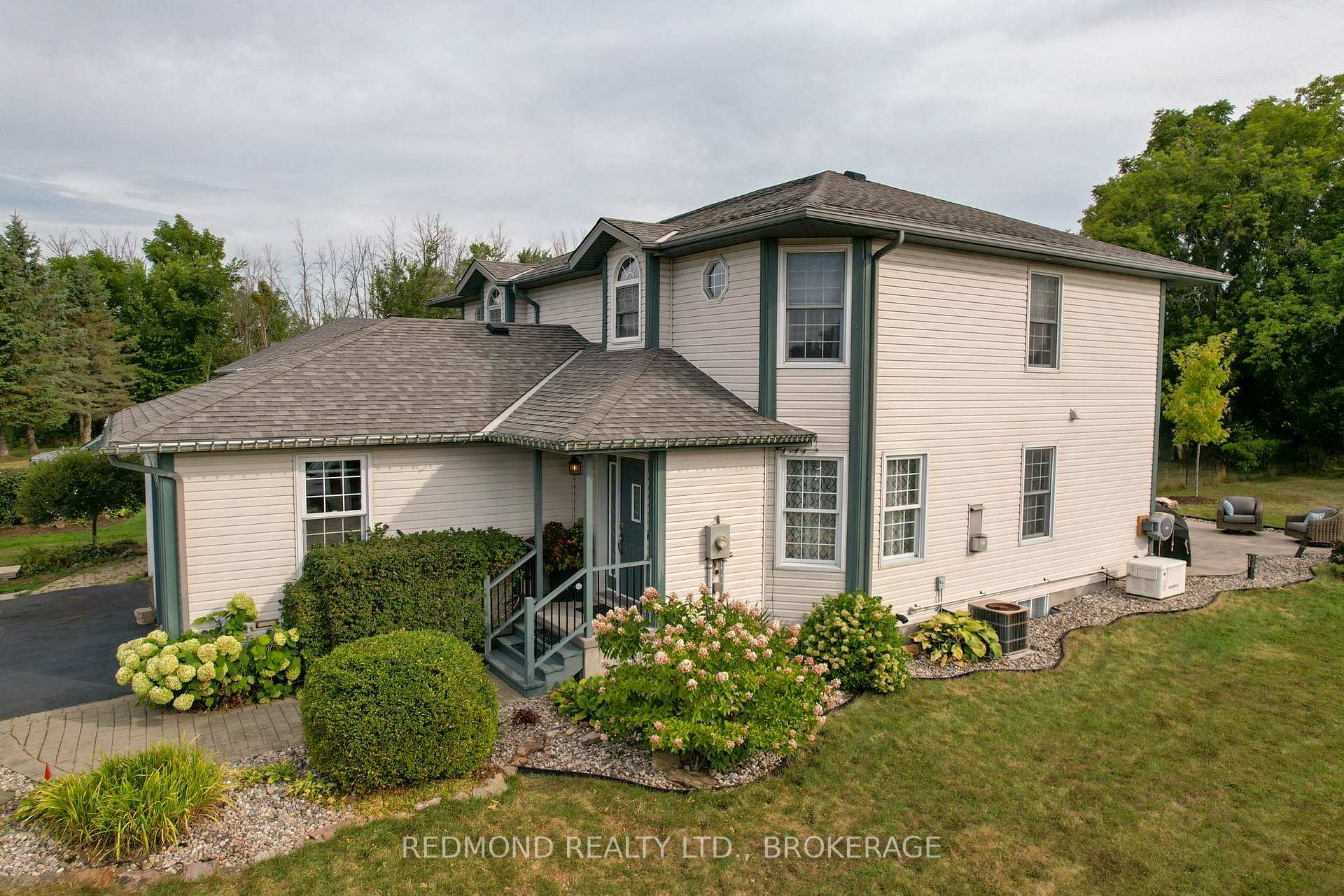 Photo 38 of 381 James Street, Gananoque — HOMEH