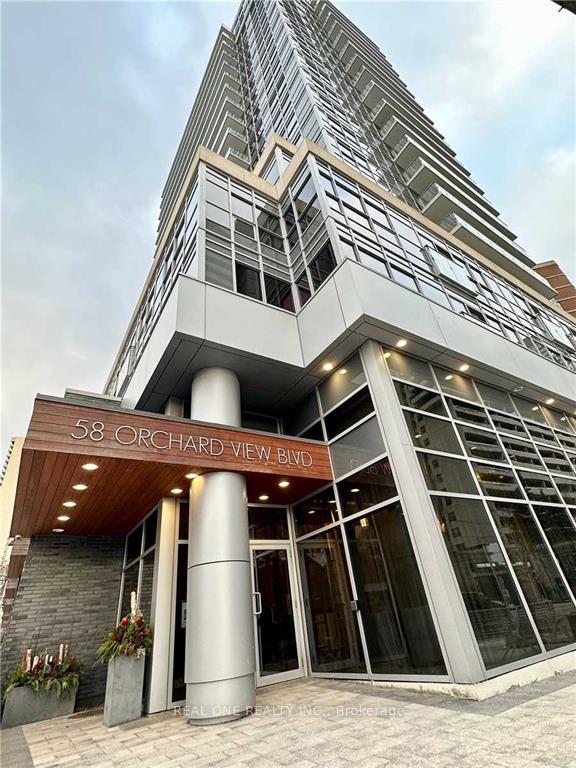 Front of Unit 1004, 58 Orchard View Boulevard