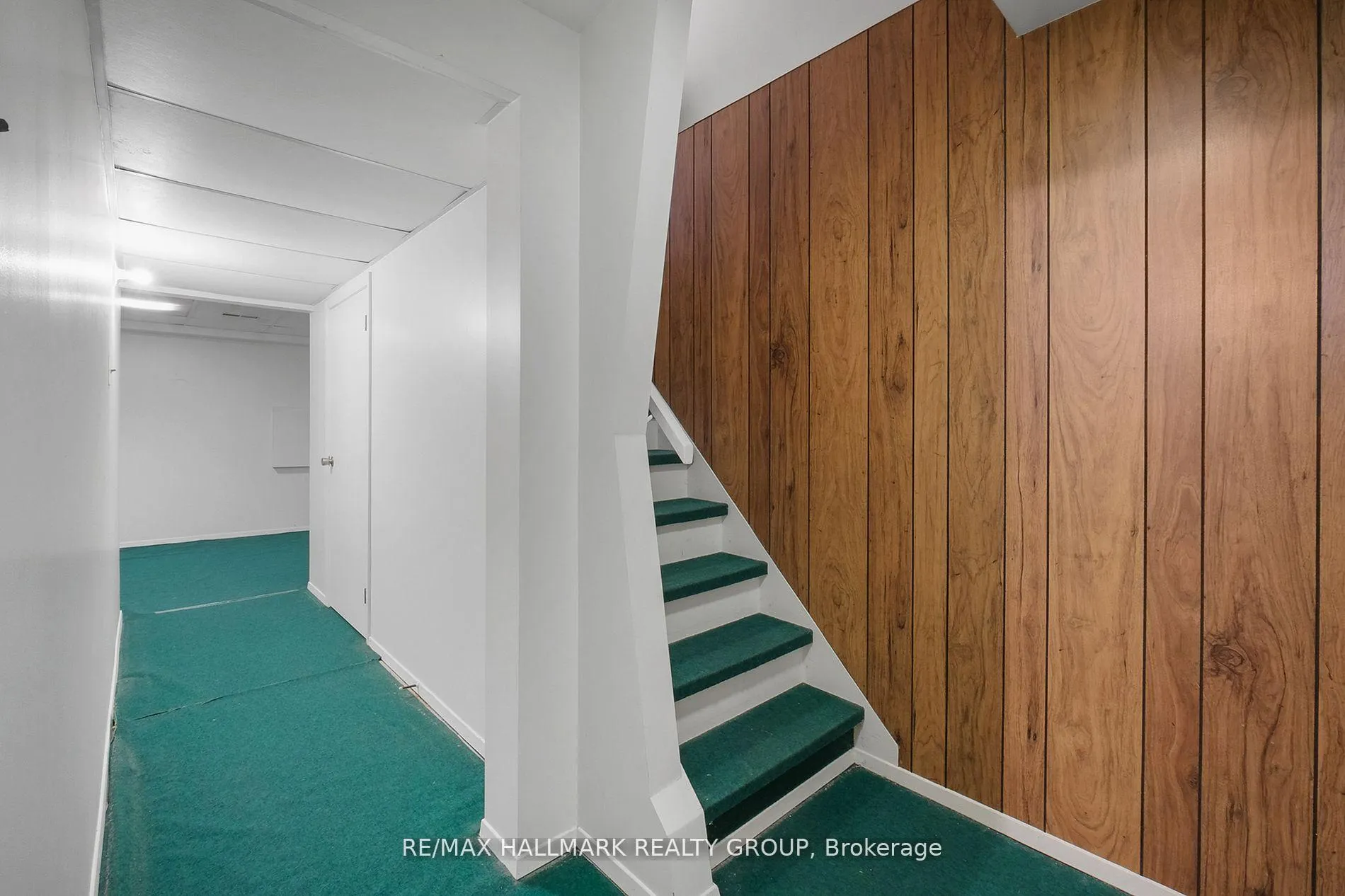 Photo 19 of 625 Trelawny Private, Ottawa, Carleton Square — HOMEH