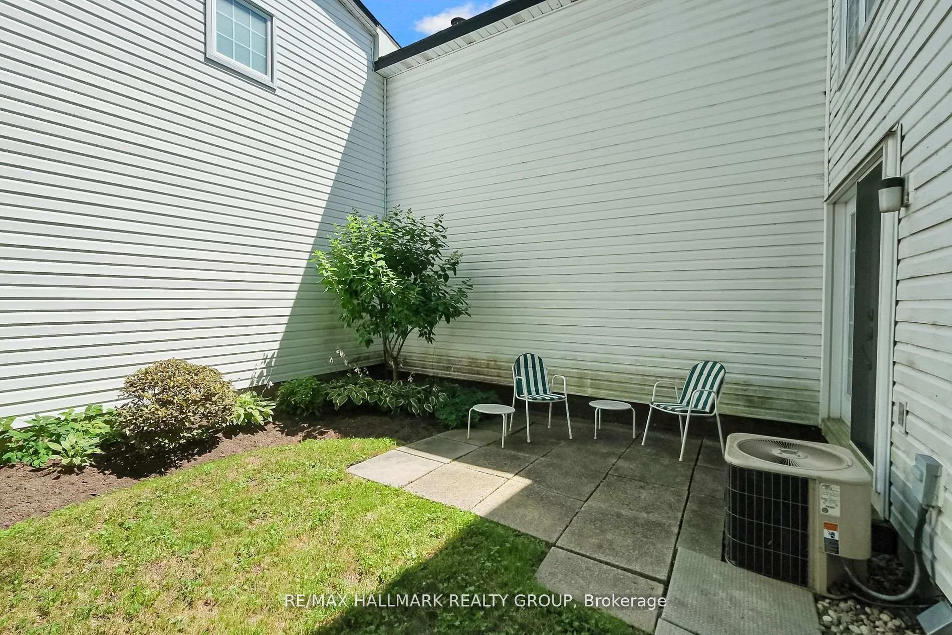 Photo 22 of 625 Trelawny Private, Ottawa, Carleton Square — HOMEH