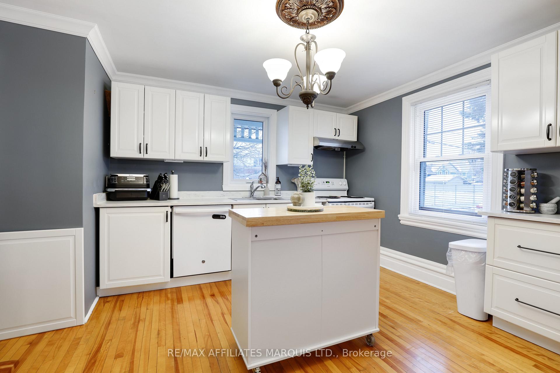 Photo 4 of 135 Third Street E, Cornwall — HOMEH