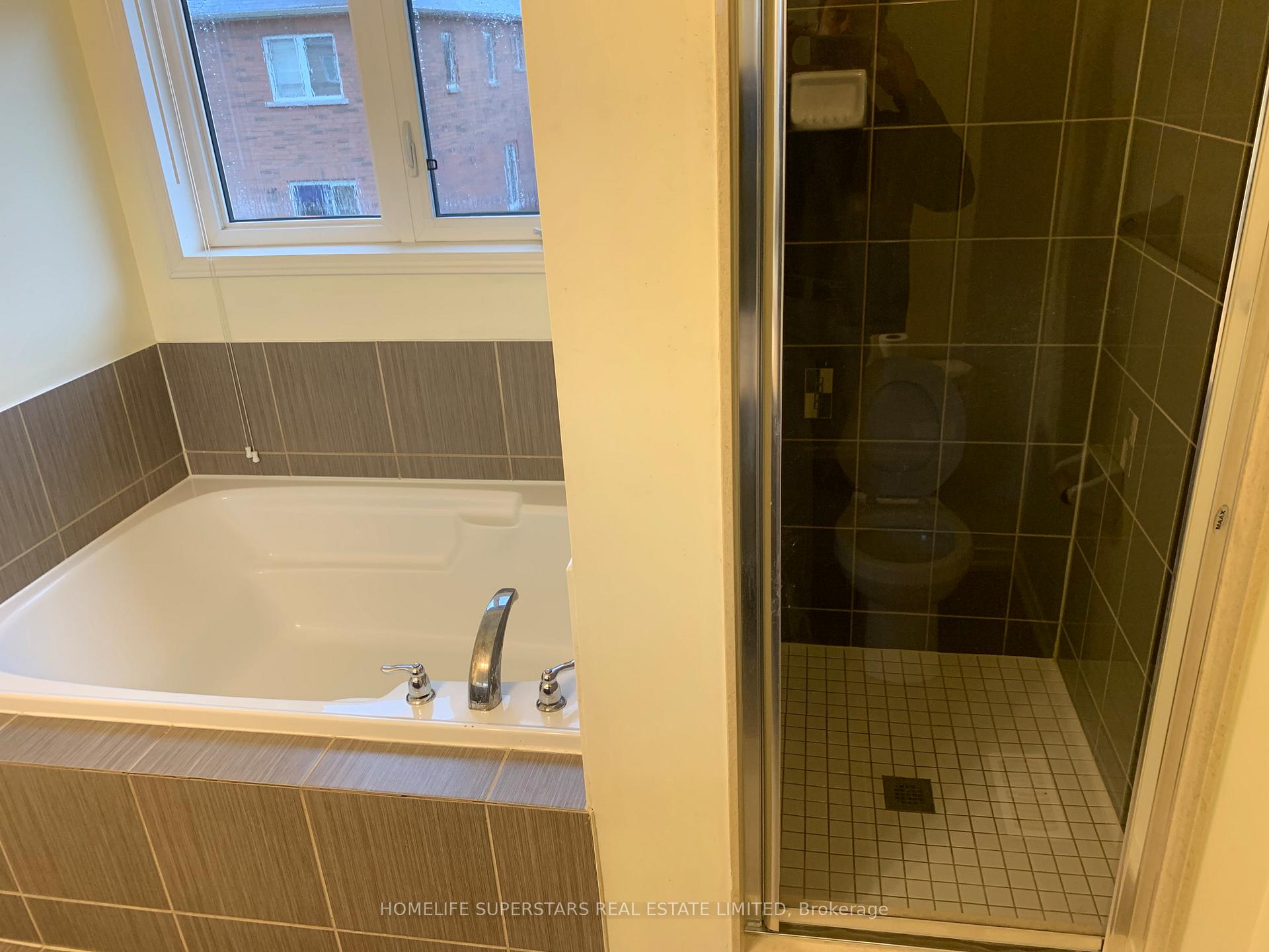 Photo 14 of Unit Upper, 72 Loftsmoor Drive, Brampton, Sandringham-Wellington — HOMEH