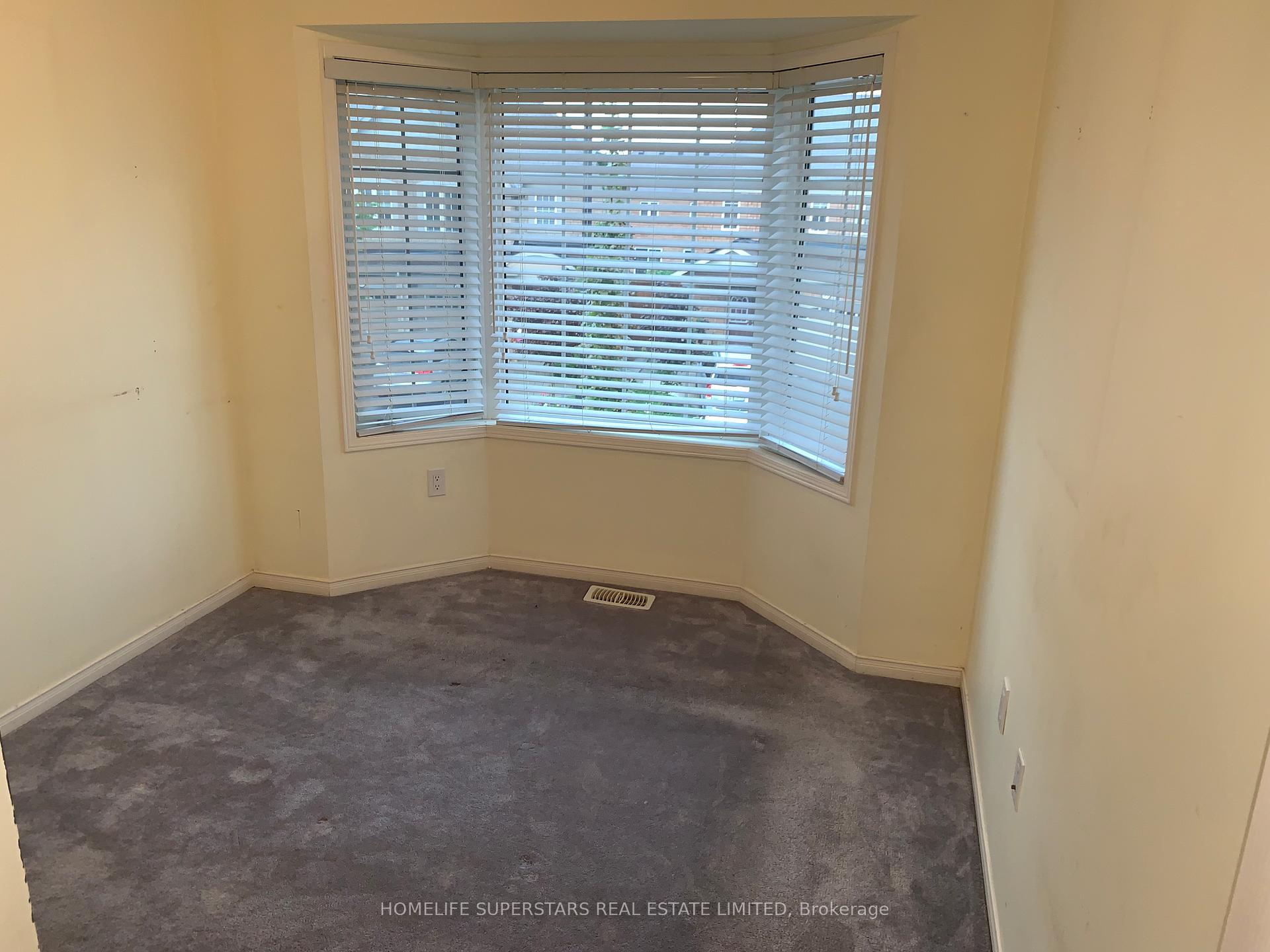 Photo 15 of Unit Upper, 72 Loftsmoor Drive, Brampton, Sandringham-Wellington — HOMEH