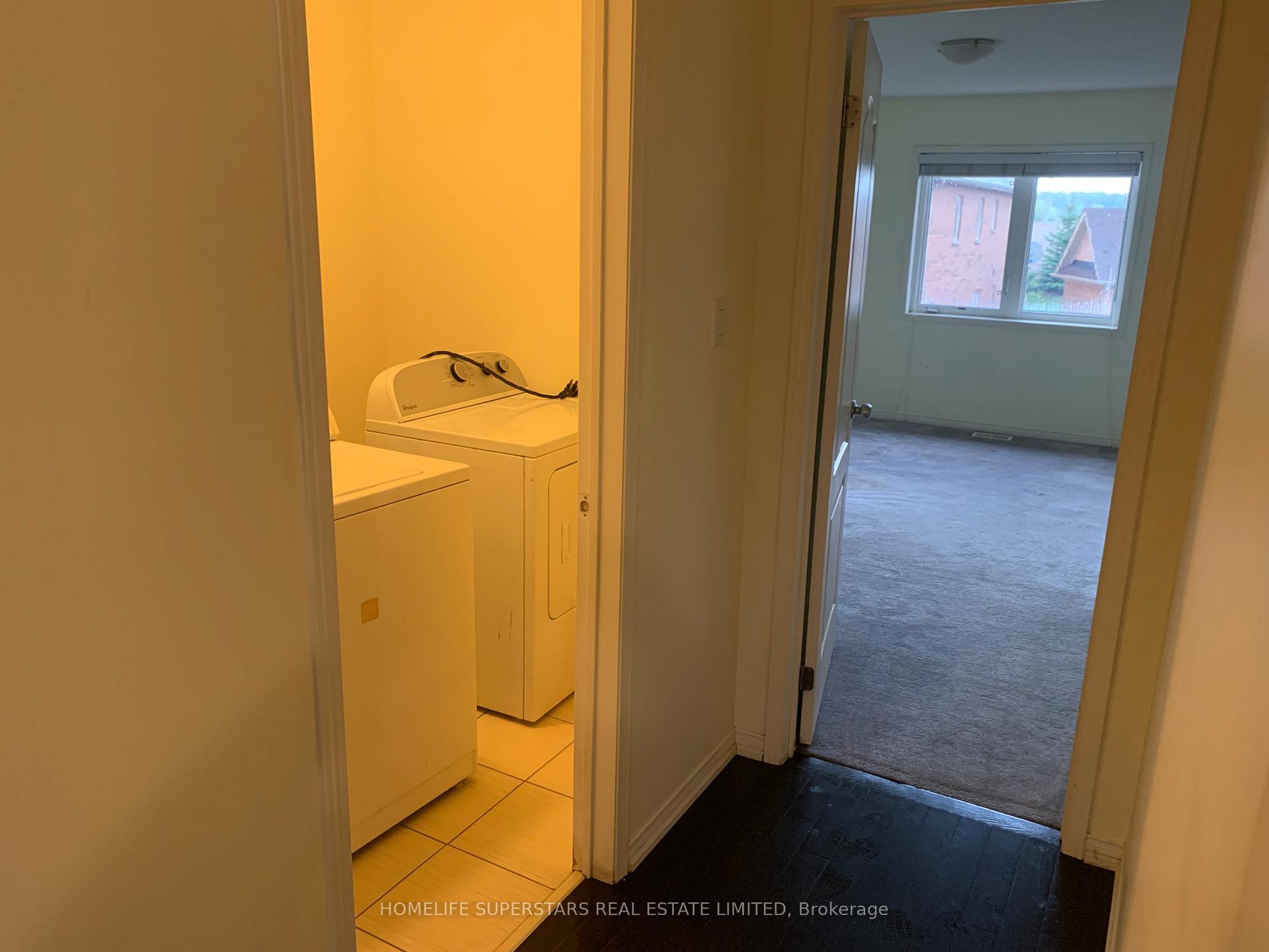 Photo 18 of Unit Upper, 72 Loftsmoor Drive, Brampton, Sandringham-Wellington — HOMEH