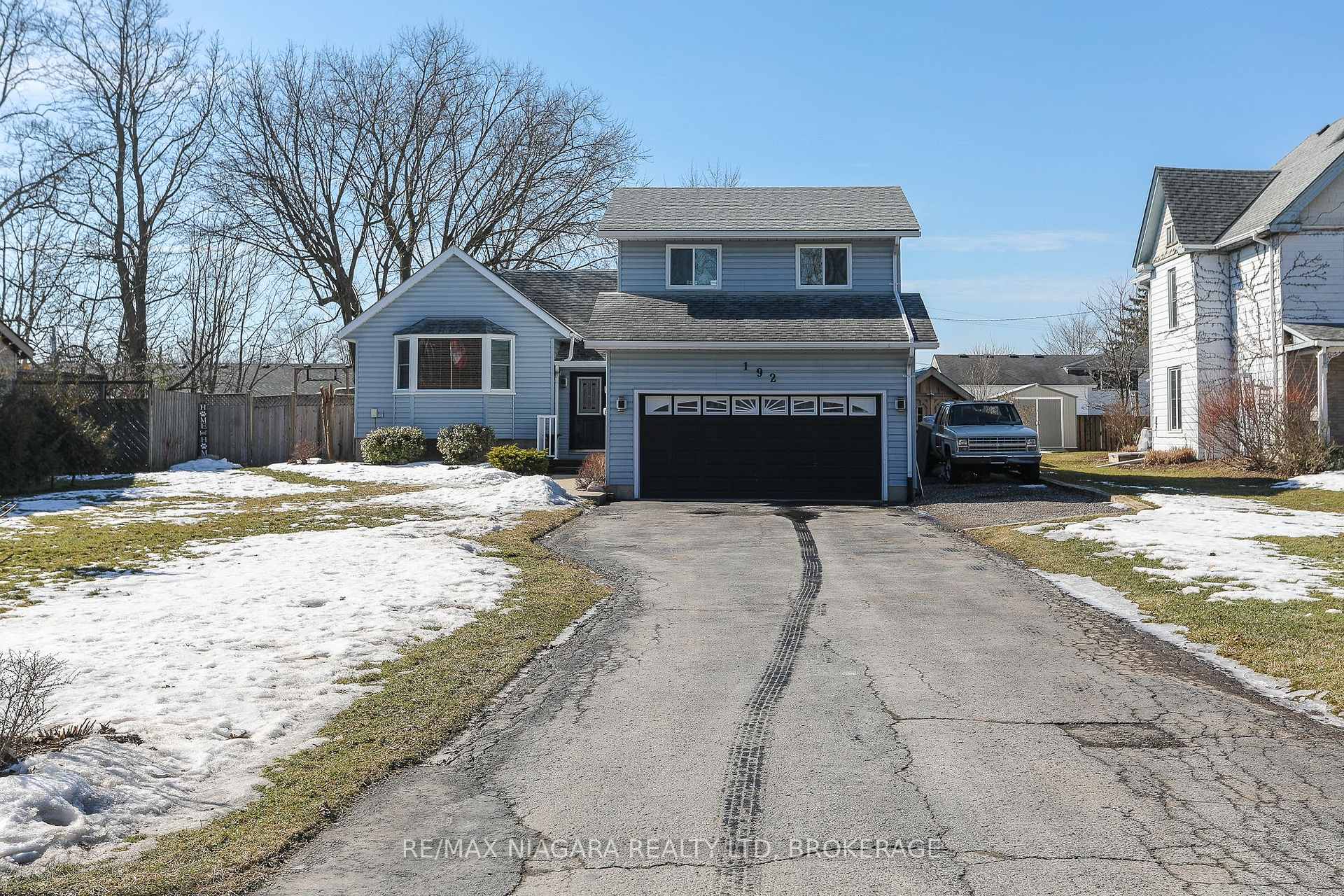 Photo 2 of 192 Centre Street, Dutton/Dunwich, Dutton — HOMEH