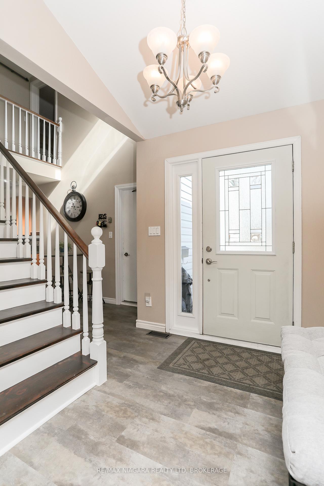 Photo 9 of 192 Centre Street, Dutton/Dunwich, Dutton — HOMEH