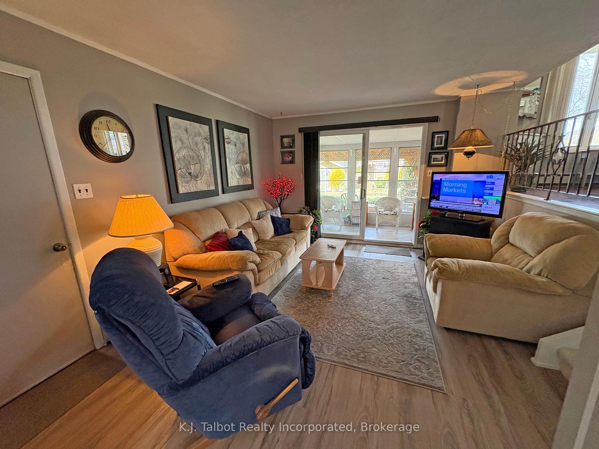Photo 11 of 208 Palmerston Street, Goderich, Goderich (Town) — HOMEH