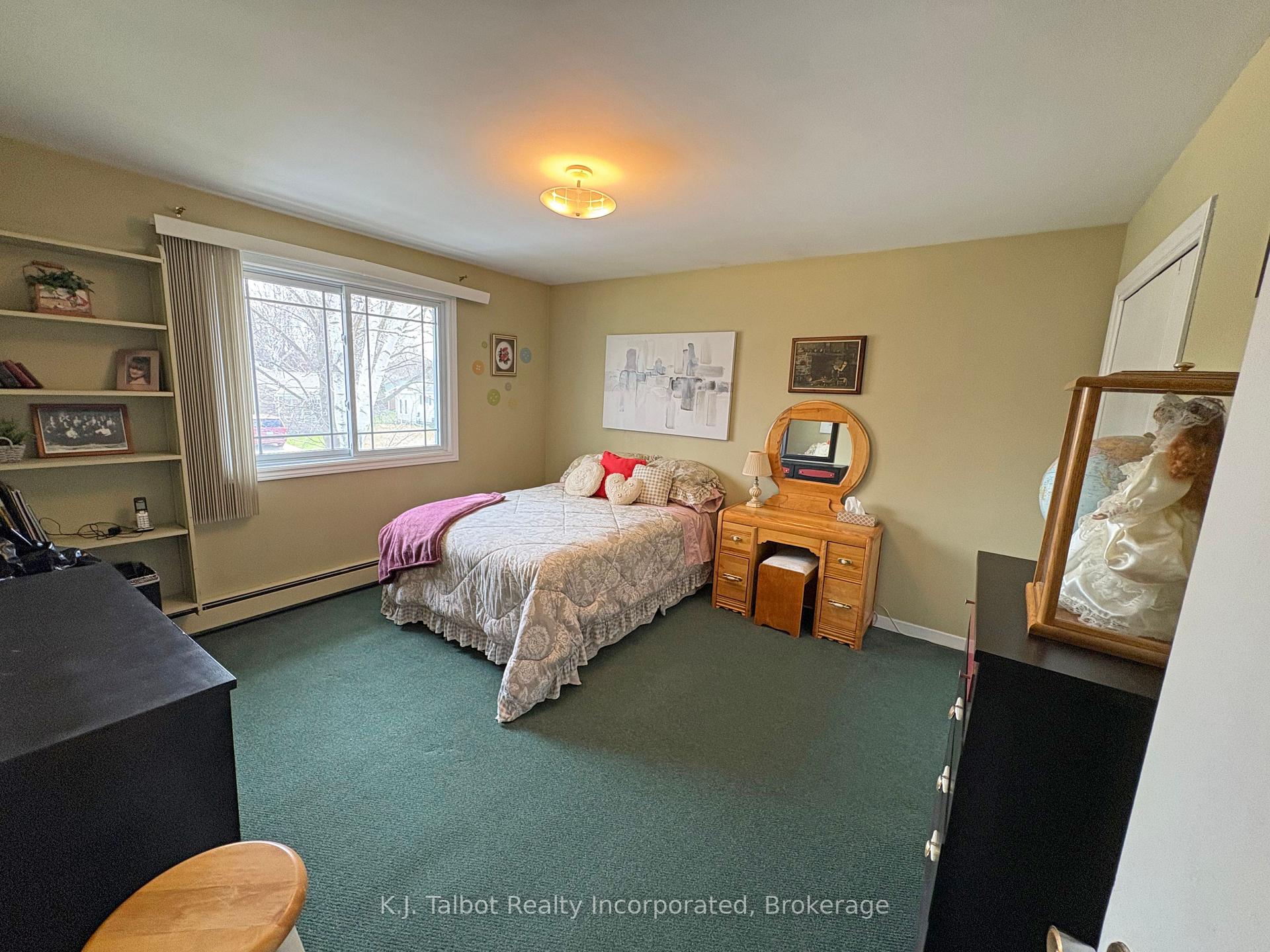 Photo 18 of 208 Palmerston Street, Goderich, Goderich (Town) — HOMEH