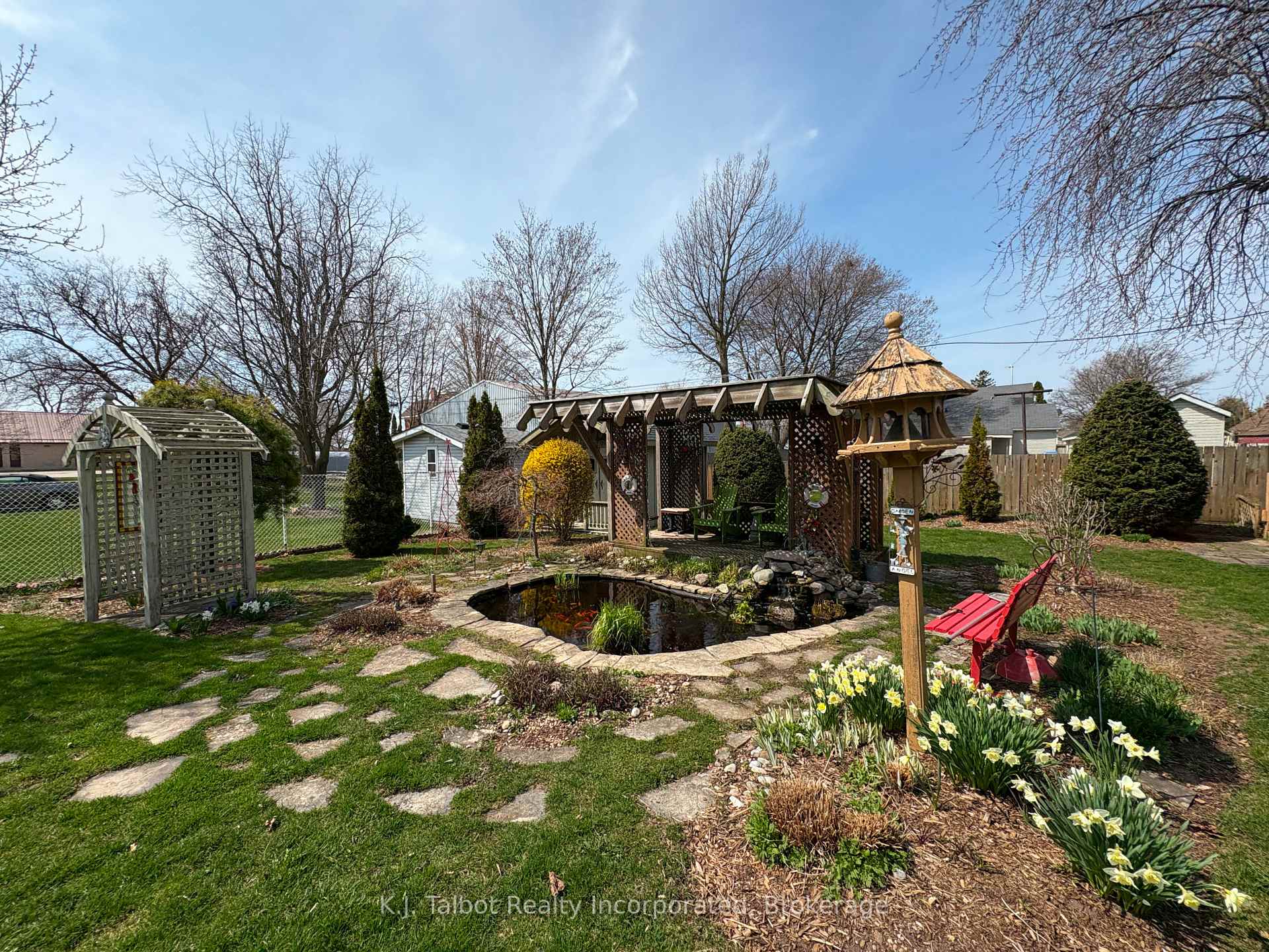 Photo 35 of 208 Palmerston Street, Goderich, Goderich (Town) — HOMEH