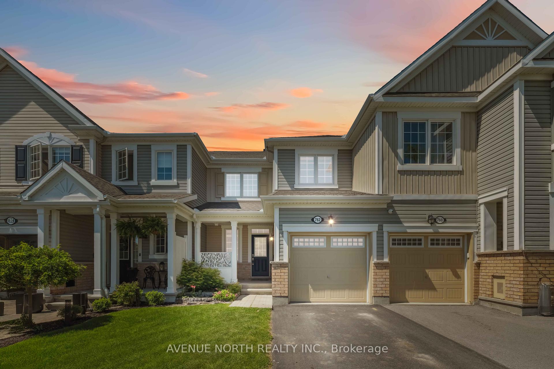 Photo 2 of 762 Mayfly Crescent, Ottawa, Barrhaven - Half Moon Bay — HOMEH