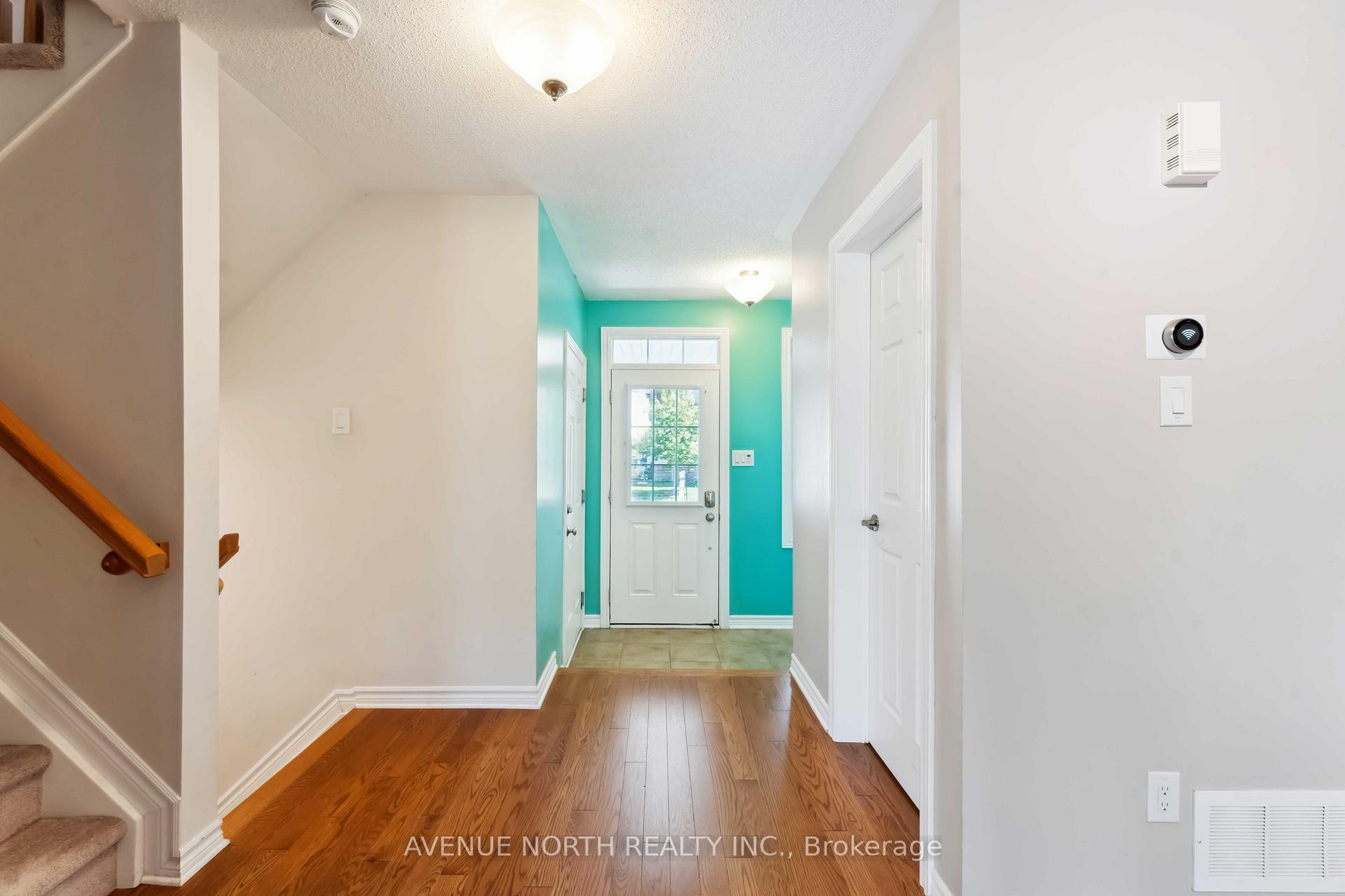 Photo 3 of 762 Mayfly Crescent, Ottawa, Barrhaven - Half Moon Bay — HOMEH