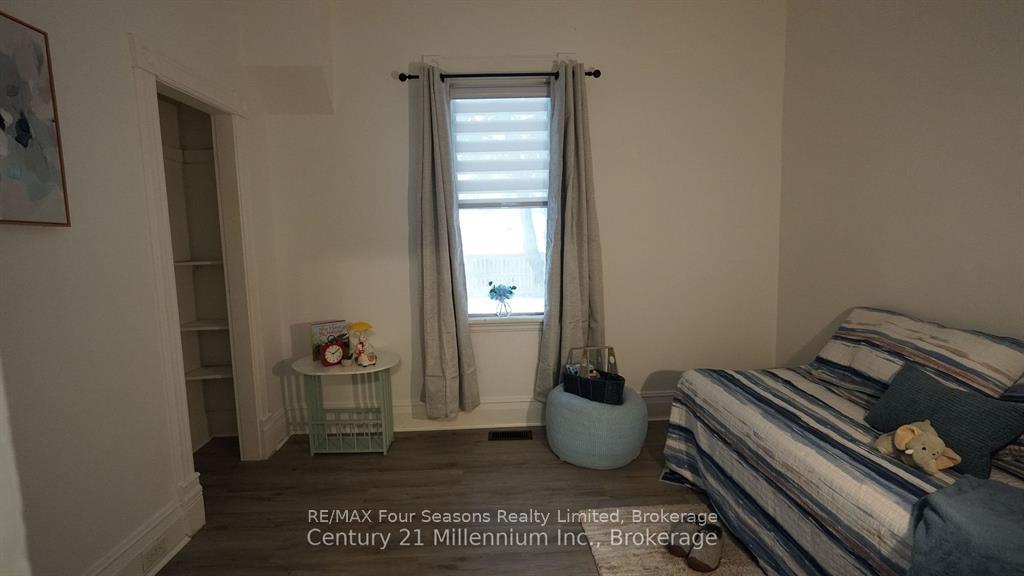 Photo 8 of 315 Oak Street, Collingwood — HOMEH