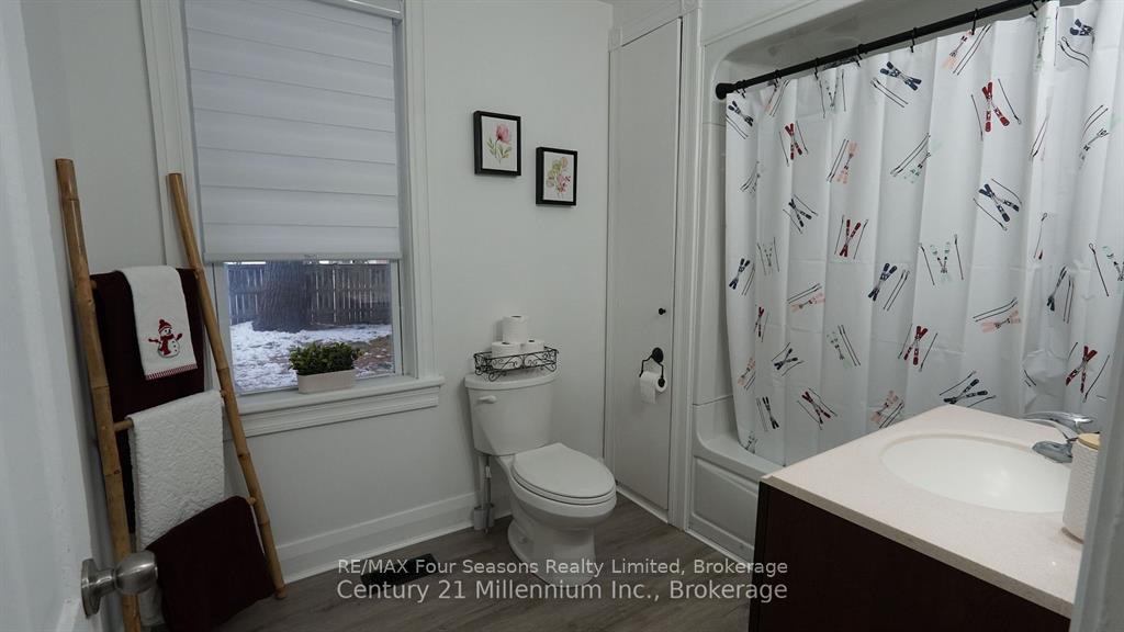 Photo 12 of 315 Oak Street, Collingwood — HOMEH
