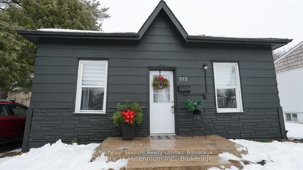 Photo 22 of 315 Oak Street, Collingwood — HOMEH