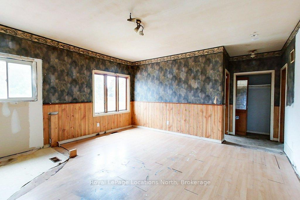 Photo 9 of 103 Erie Street, Collingwood — HOMEH