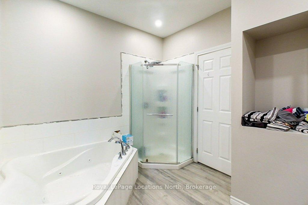 Photo 19 of 103 Erie Street, Collingwood — HOMEH
