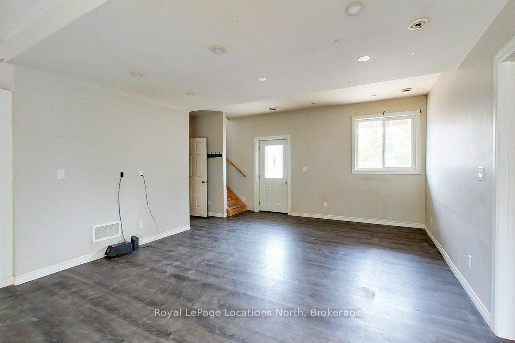 Photo 25 of 103 Erie Street, Collingwood — HOMEH