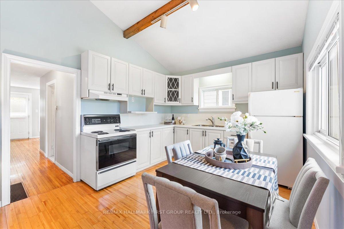 Photo 7 of 28 Beech Street, Ajax, Central — HOMEH