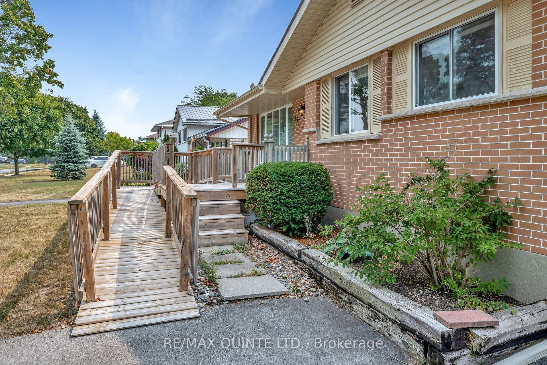 Photo 6 of 257 College Street W, Belleville, Belleville Ward — HOMEH
