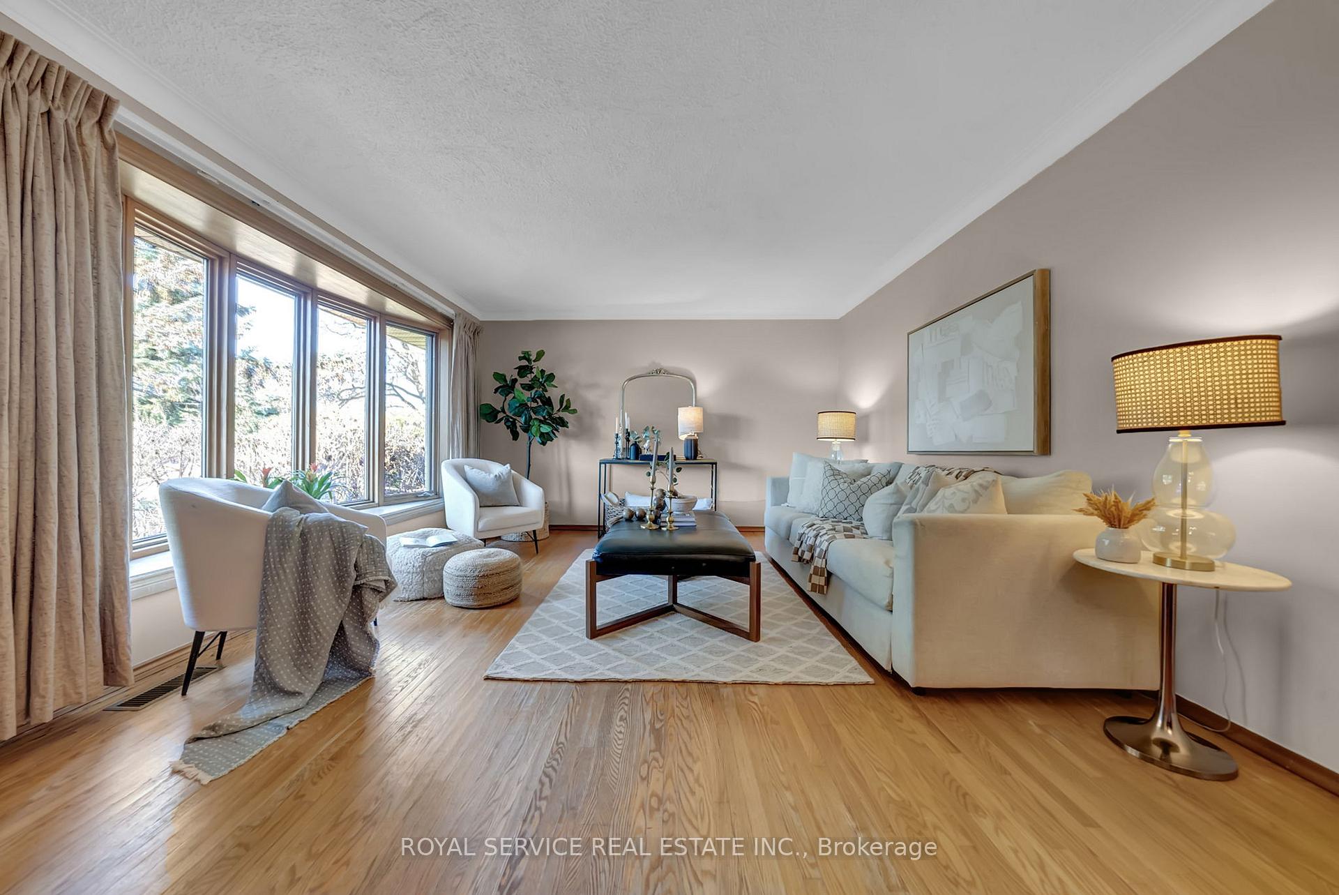 Photo 2 of 141 Scugog Street N, Clarington, Bowmanville — HOMEH