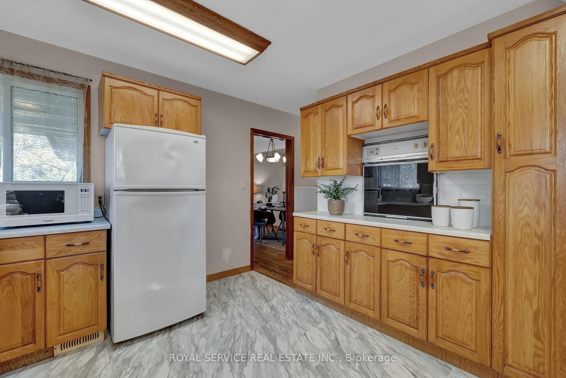 Photo 7 of 141 Scugog Street N, Clarington, Bowmanville — HOMEH