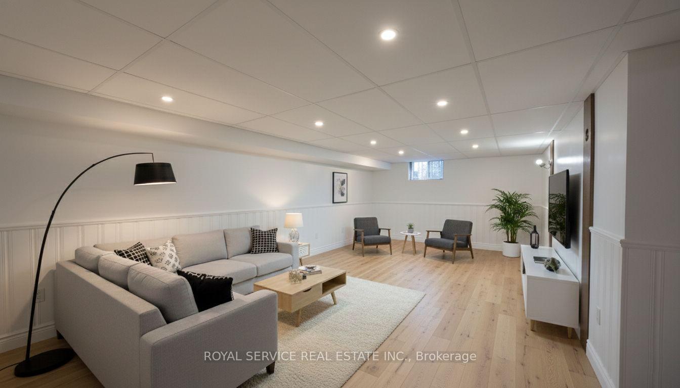 Photo 22 of 141 Scugog Street N, Clarington, Bowmanville — HOMEH