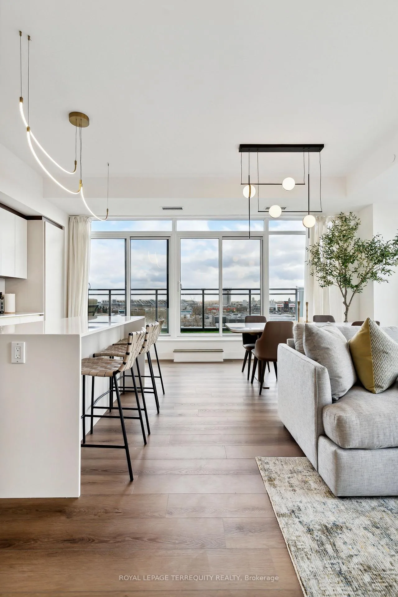 Photo 10 of Unit 607, 1285 Queen Street E, Toronto, Greenwood-Coxwell — HOMEH
