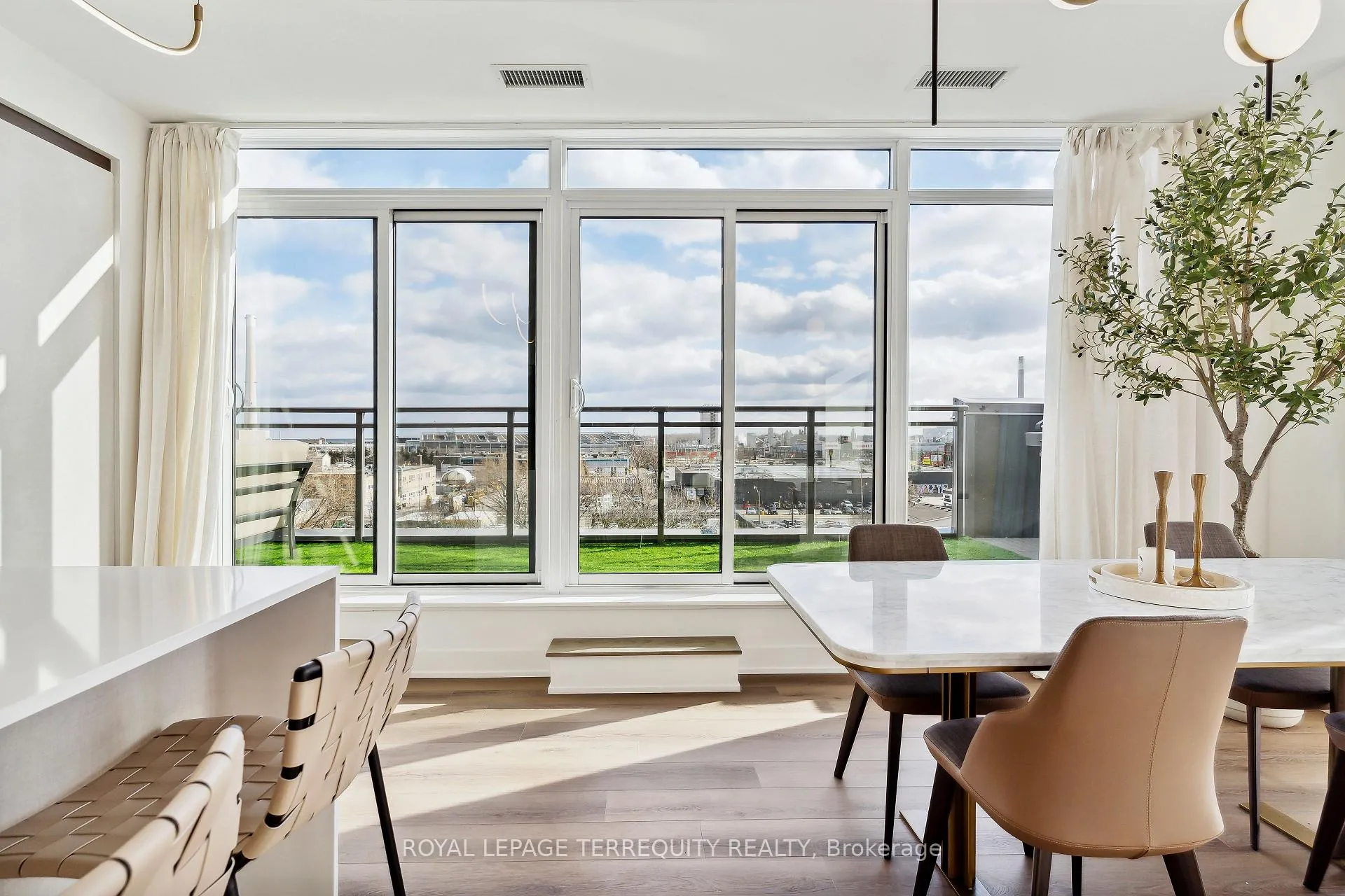 Photo 27 of Unit 607, 1285 Queen Street E, Toronto, Greenwood-Coxwell — HOMEH