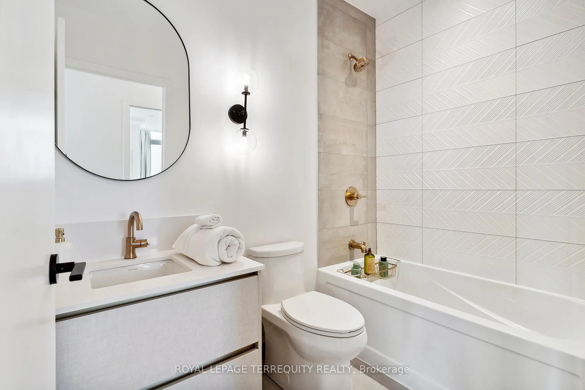 Photo 35 of Unit 607, 1285 Queen Street E, Toronto, Greenwood-Coxwell — HOMEH