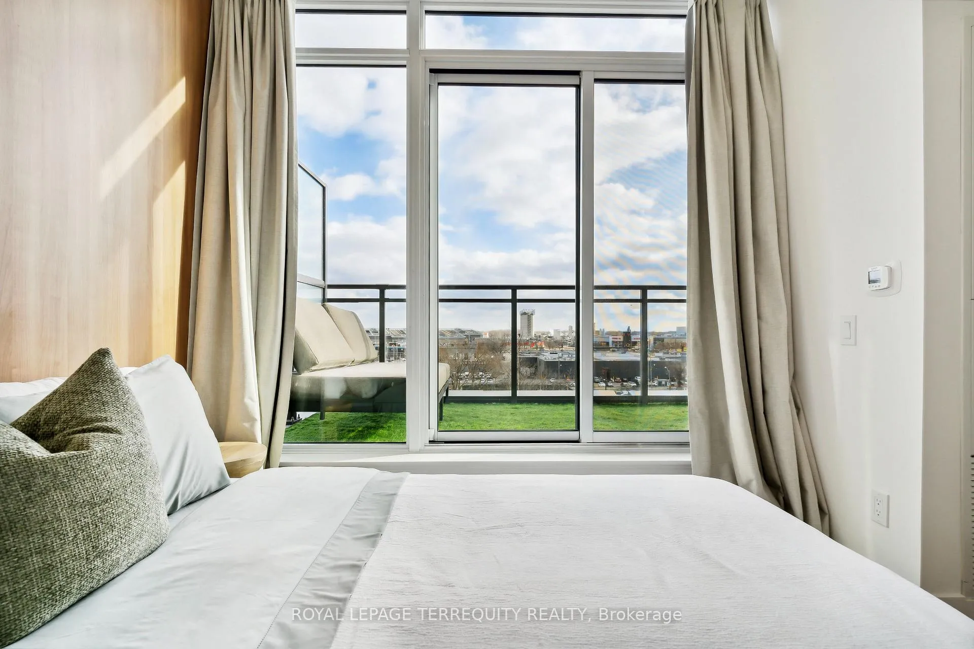 Photo 40 of Unit 607, 1285 Queen Street E, Toronto, Greenwood-Coxwell — HOMEH