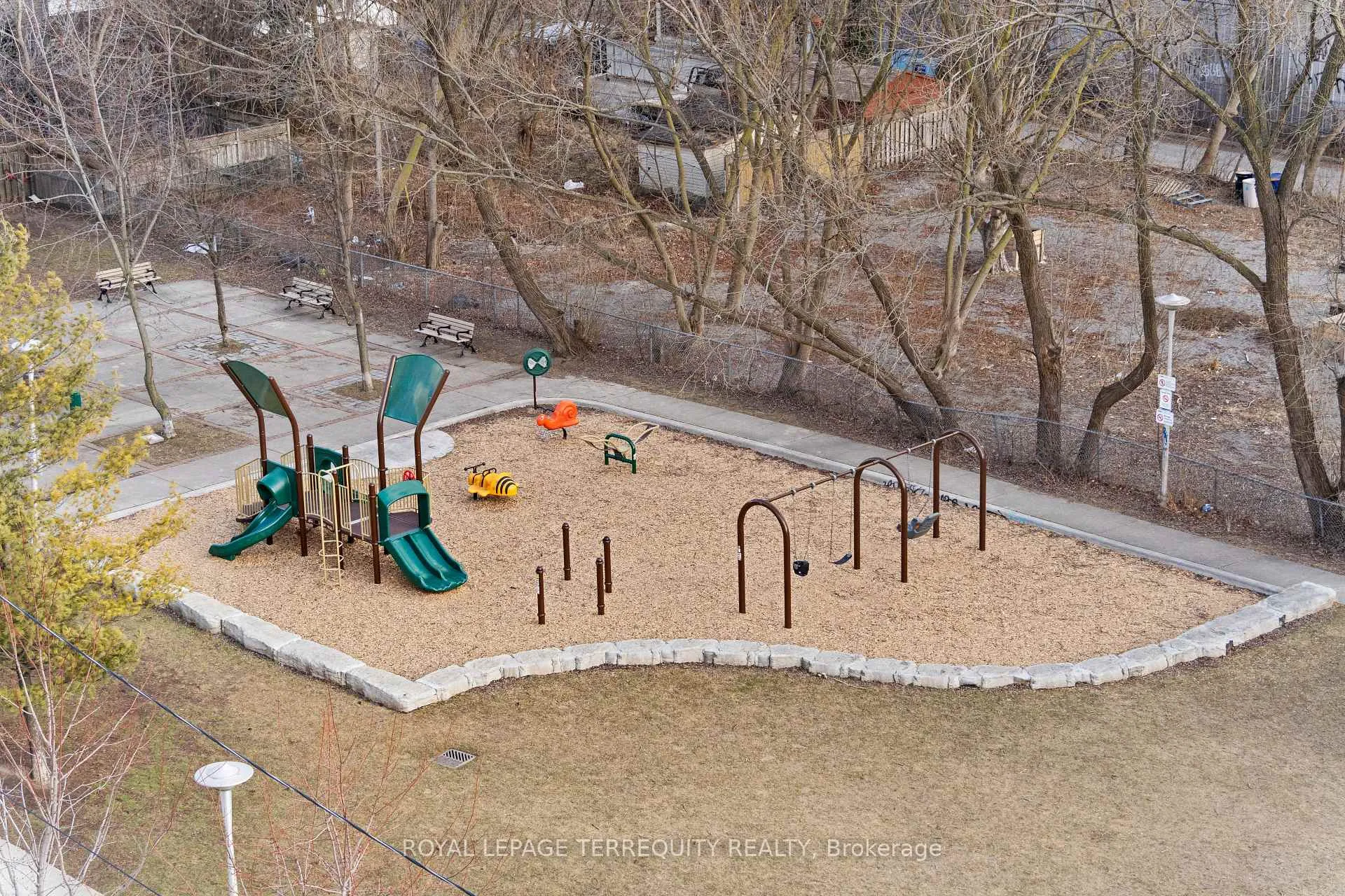 Photo 44 of Unit 607, 1285 Queen Street E, Toronto, Greenwood-Coxwell — HOMEH