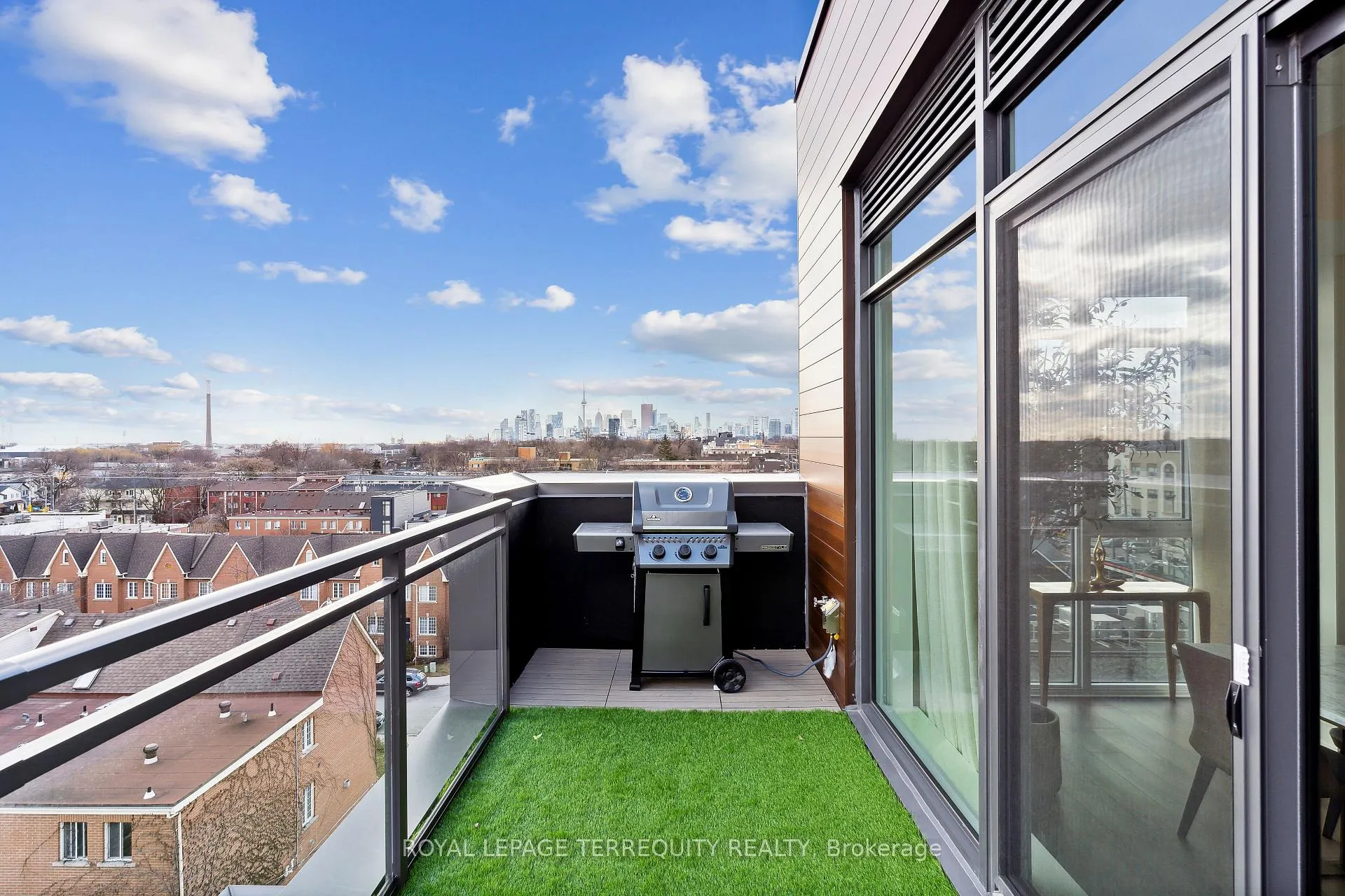 Photo 47 of Unit 607, 1285 Queen Street E, Toronto, Greenwood-Coxwell — HOMEH