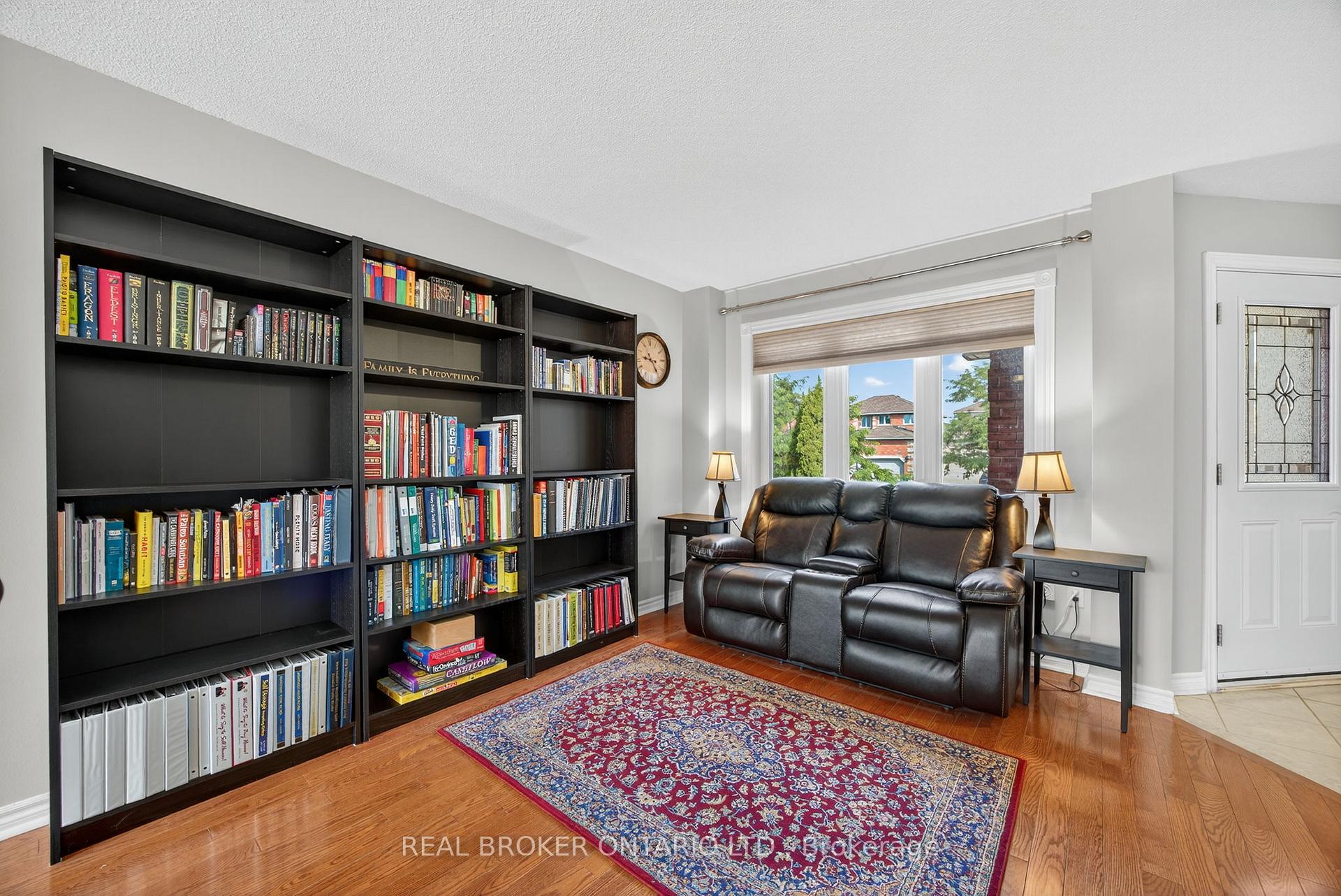 Photo 8 of 115 Birchwood Drive, Barrie, East Bayfield — HOMEH