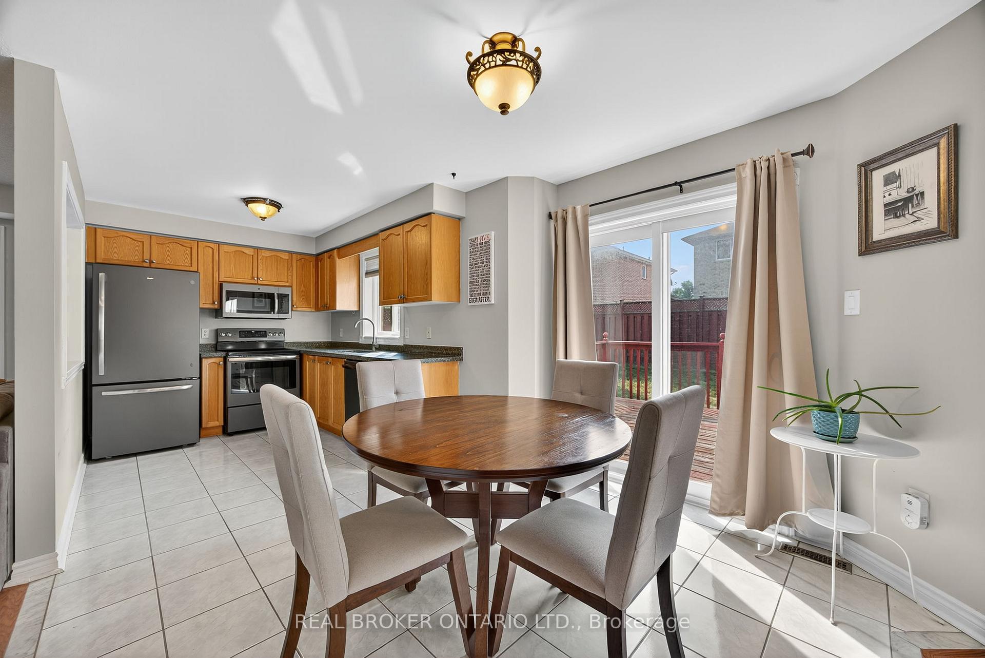 Photo 18 of 115 Birchwood Drive, Barrie, East Bayfield — HOMEH