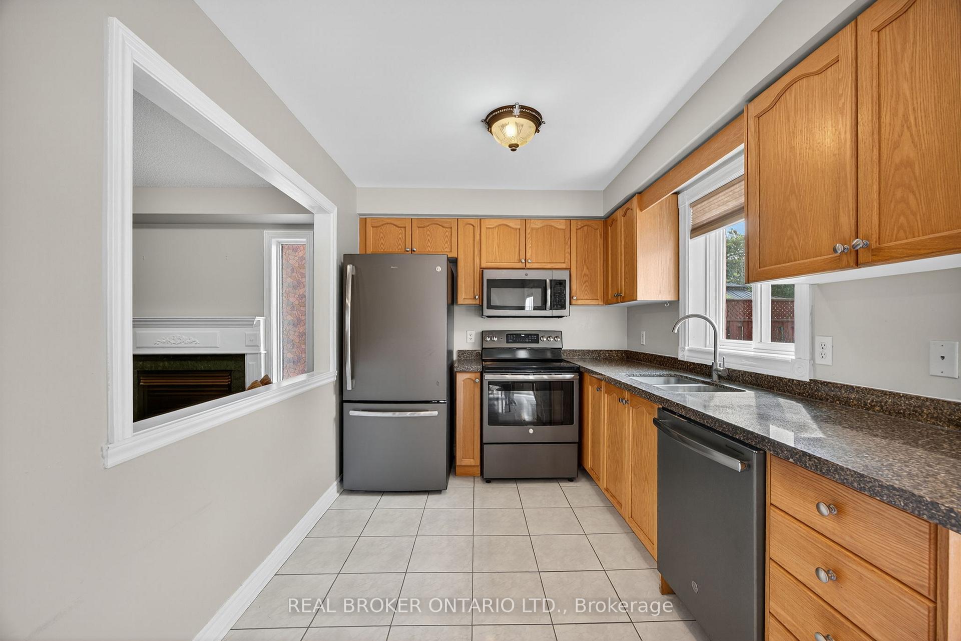 Photo 21 of 115 Birchwood Drive, Barrie, East Bayfield — HOMEH