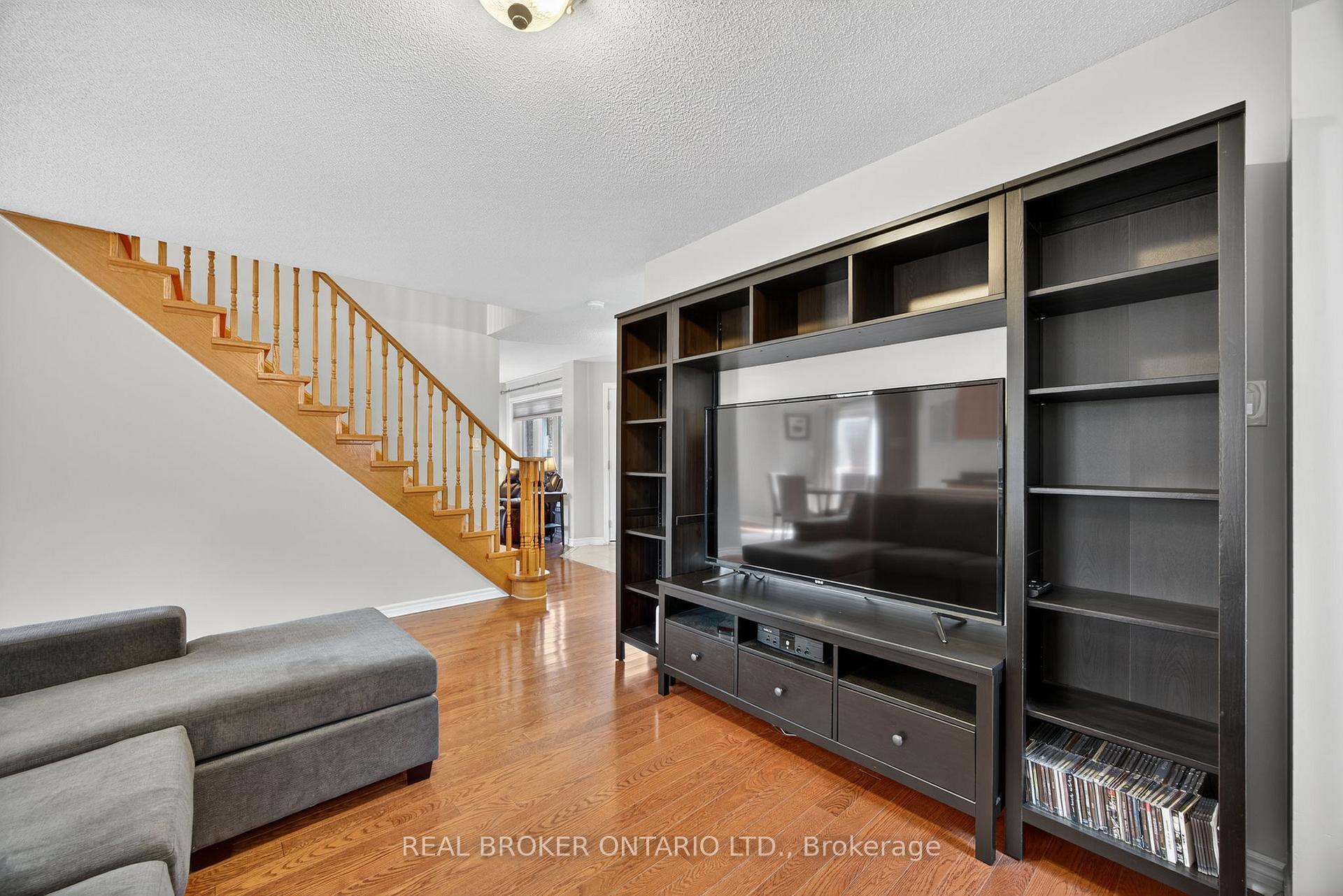 Photo 28 of 115 Birchwood Drive, Barrie, East Bayfield — HOMEH