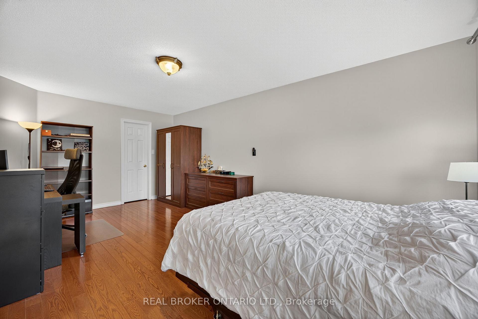 Photo 32 of 115 Birchwood Drive, Barrie, East Bayfield — HOMEH
