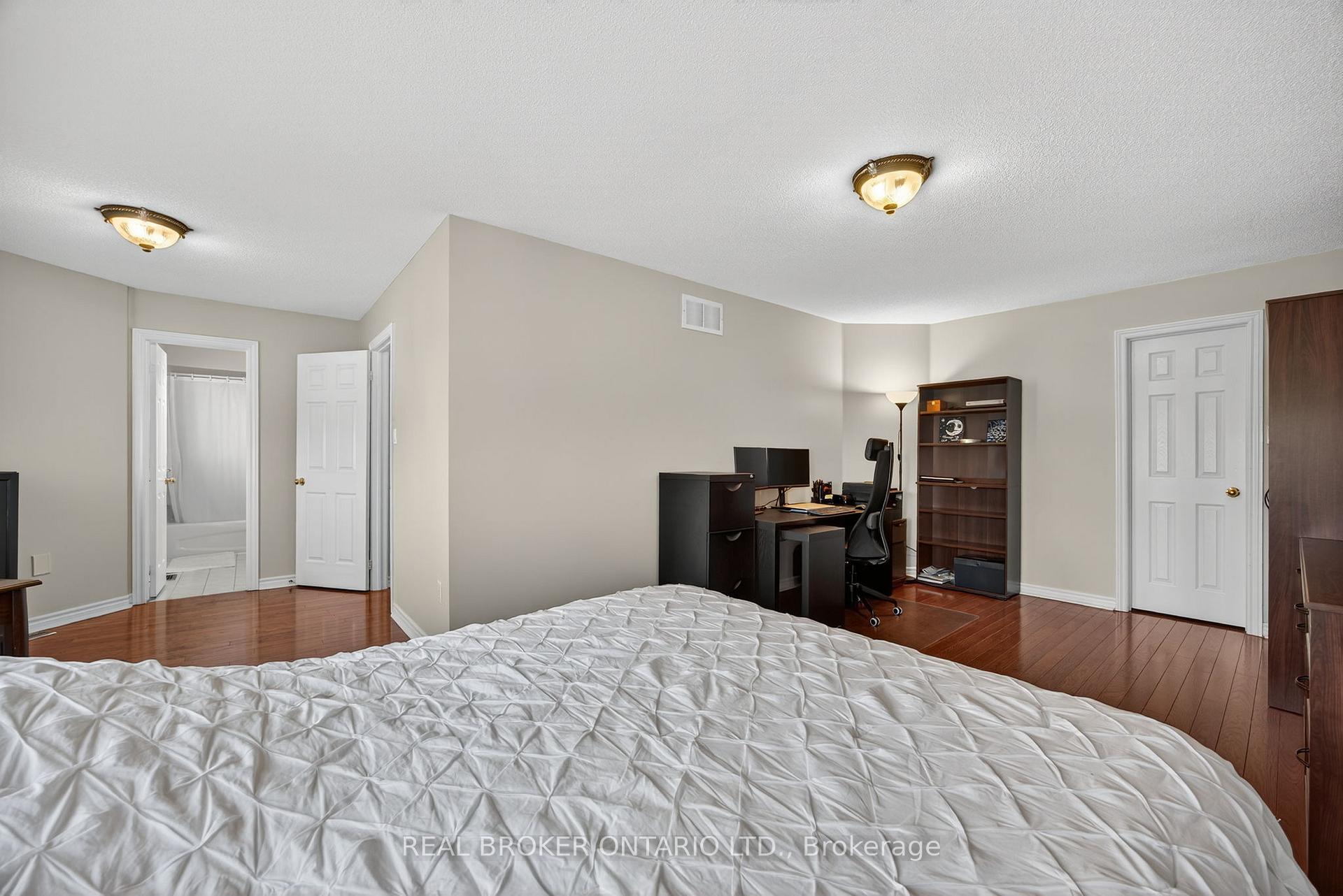 Photo 34 of 115 Birchwood Drive, Barrie, East Bayfield — HOMEH