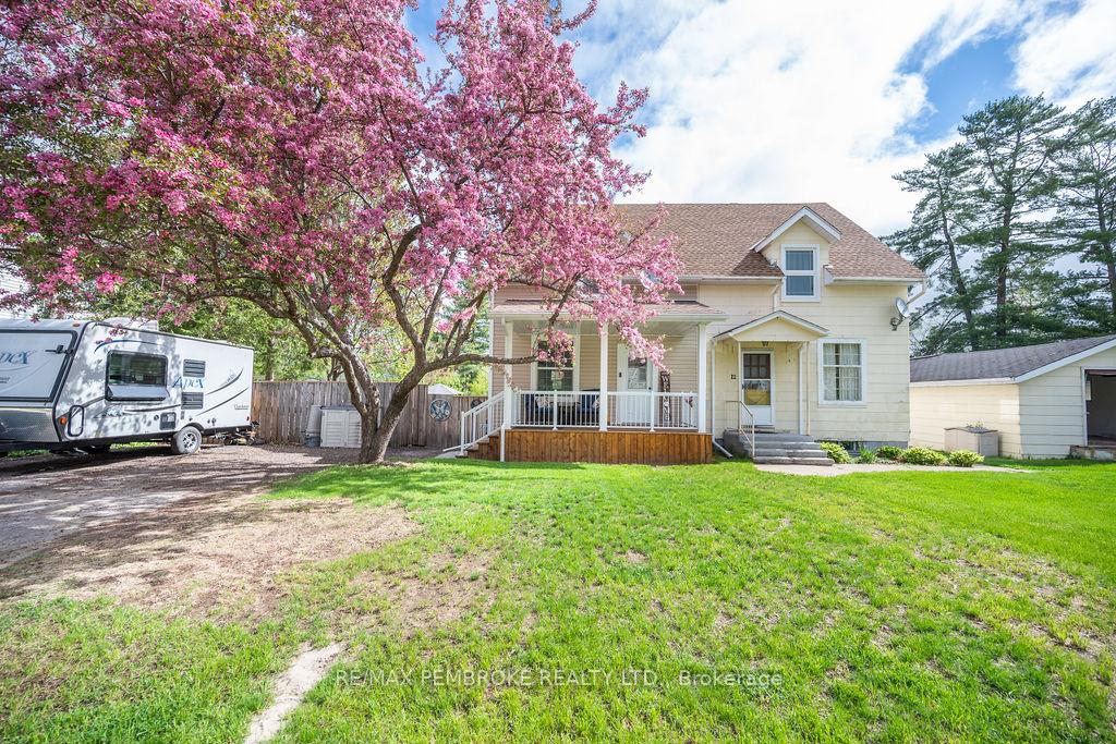 Photo 1 of 10 Wolfe Avenue, Deep River — HOMEH