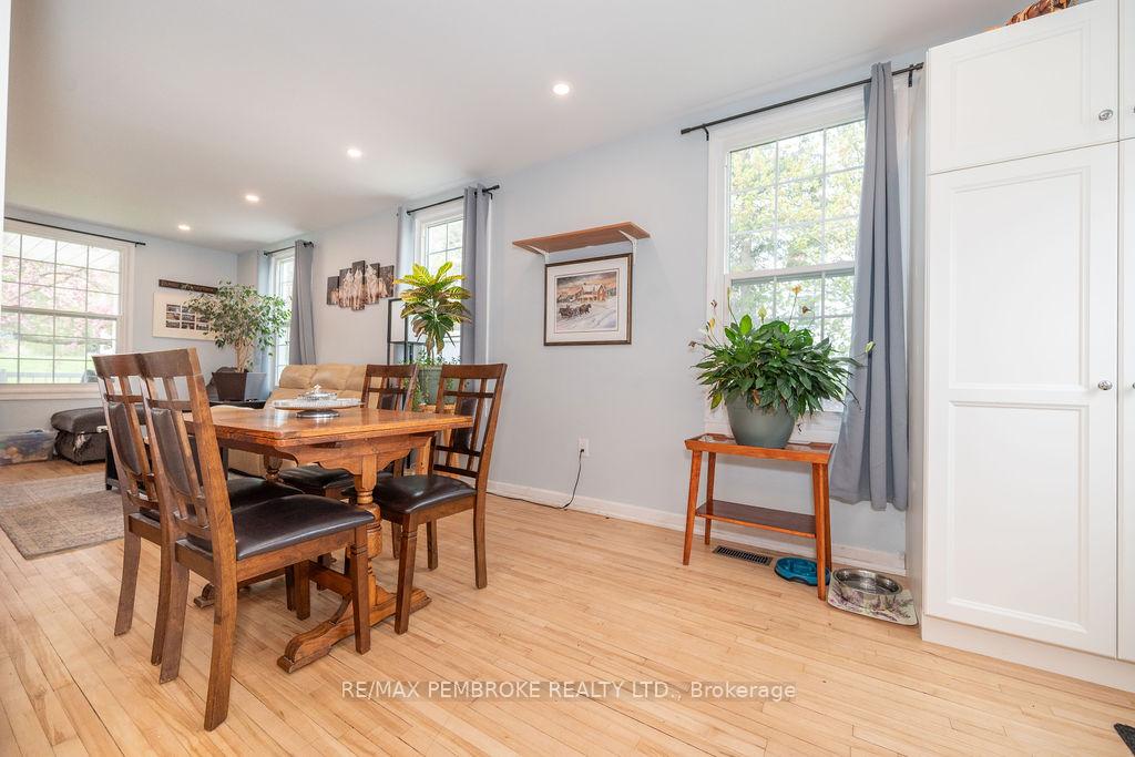 Photo 10 of 10 Wolfe Avenue, Deep River — HOMEH