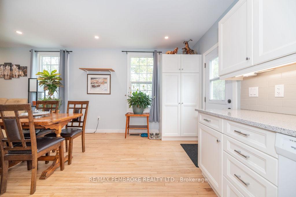 Photo 13 of 10 Wolfe Avenue, Deep River — HOMEH
