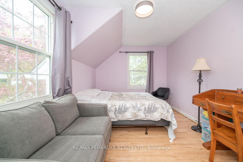 Photo 18 of 10 Wolfe Avenue, Deep River — HOMEH