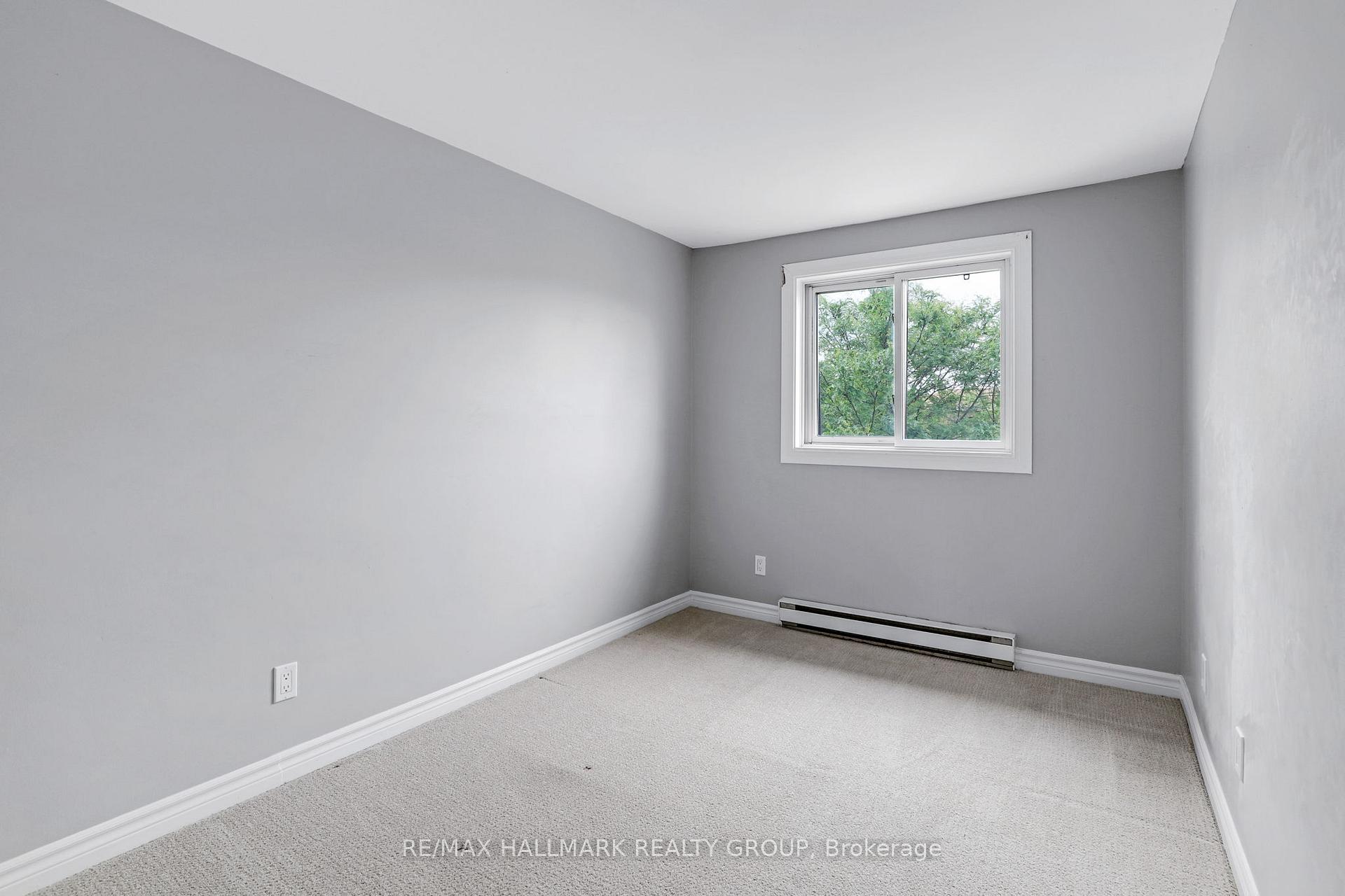 Photo 24 of 3B Woodvale Green, Ottawa, Craig Henry/Woodvale — HOMEH