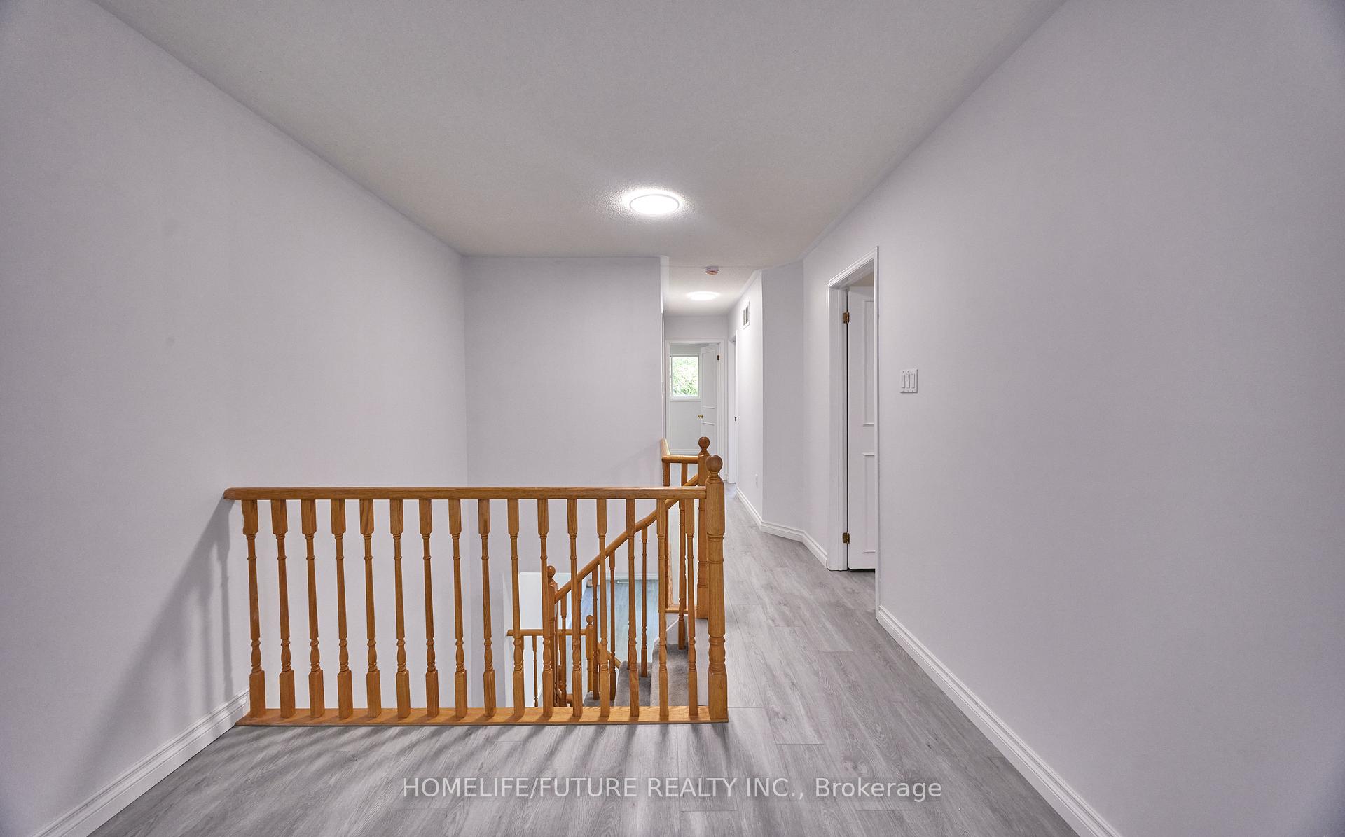 Photo 13 of 6 Pickett Crescent, Barrie, Painswick North — HOMEH