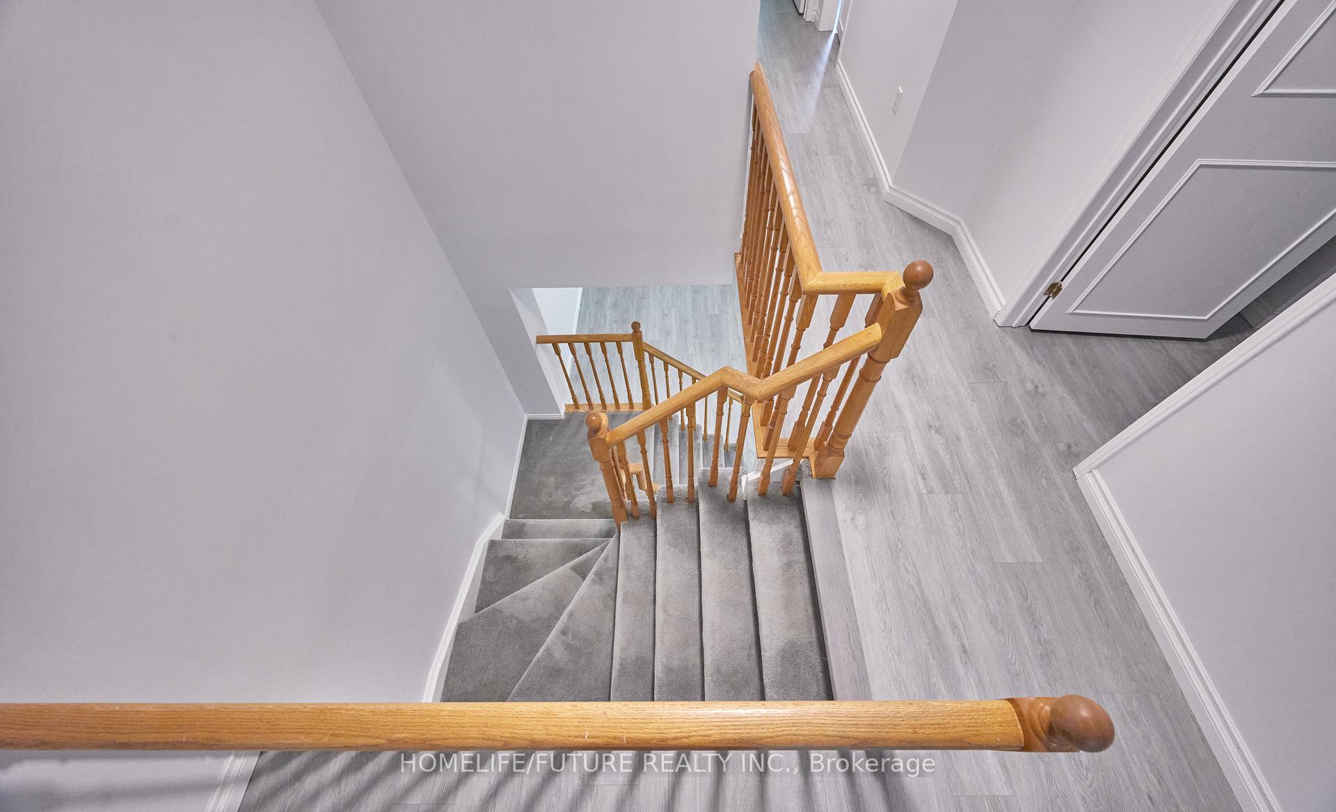 Photo 29 of 6 Pickett Crescent, Barrie, Painswick North — HOMEH