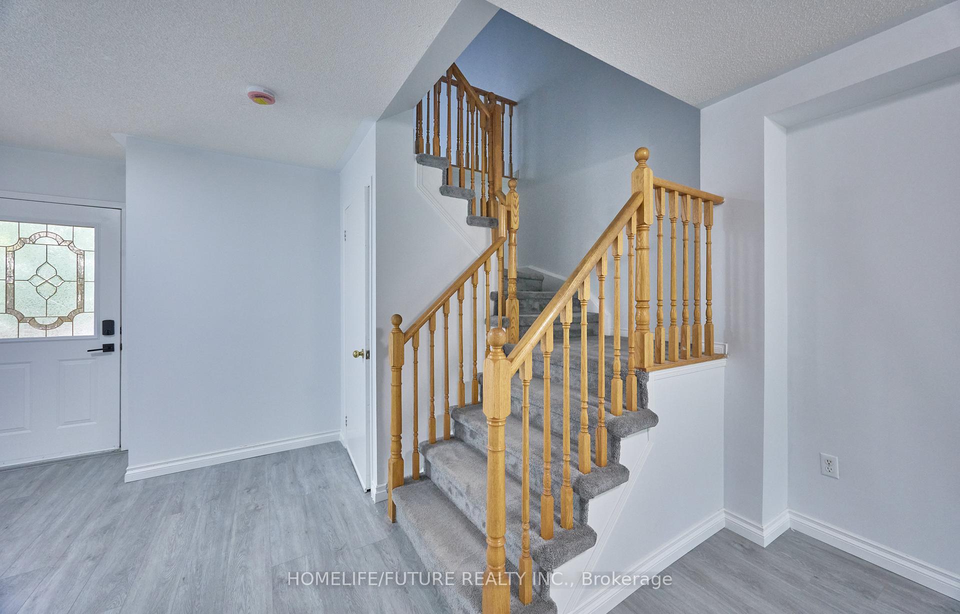 Photo 30 of 6 Pickett Crescent, Barrie, Painswick North — HOMEH
