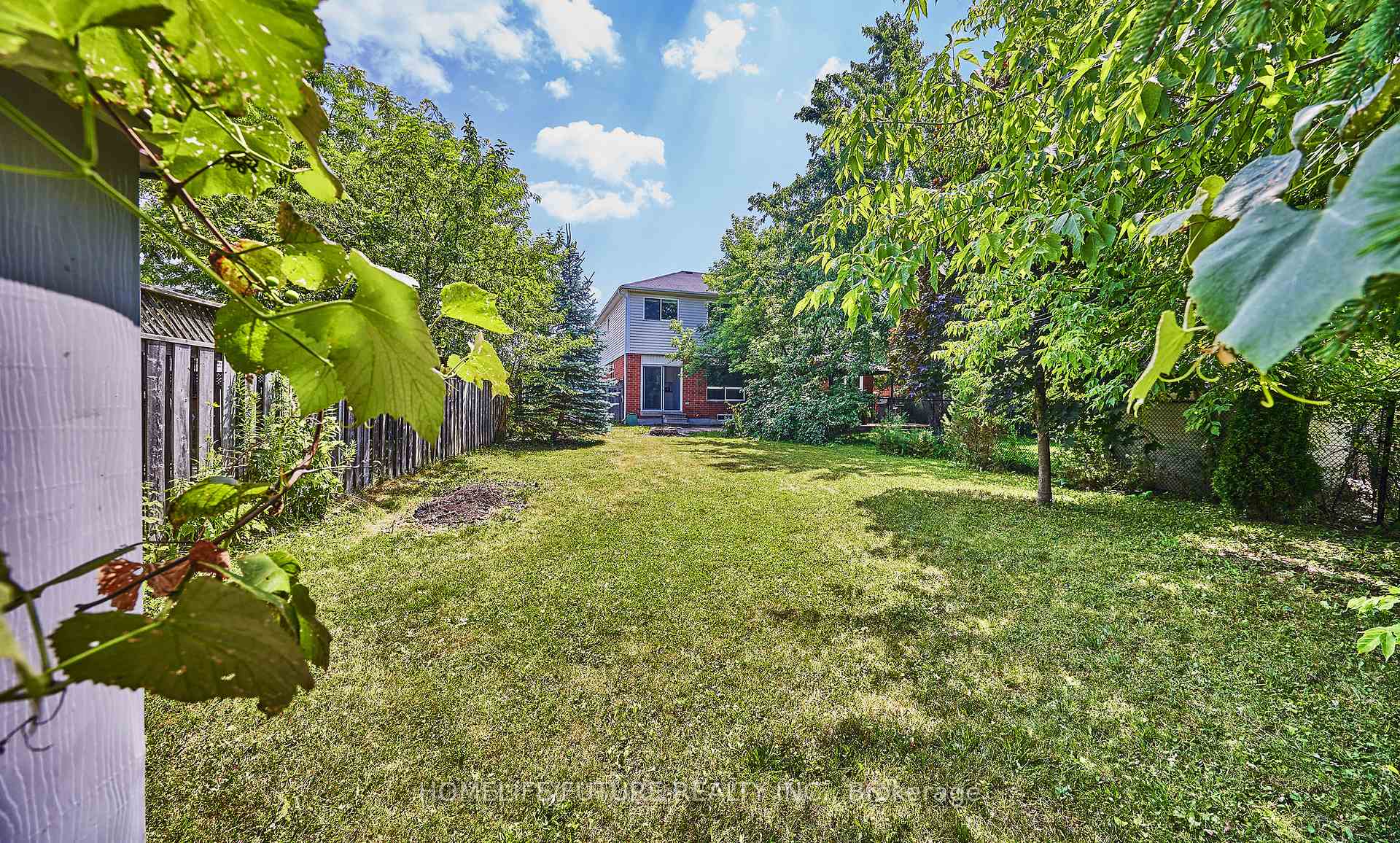 Photo 32 of 6 Pickett Crescent, Barrie, Painswick North — HOMEH