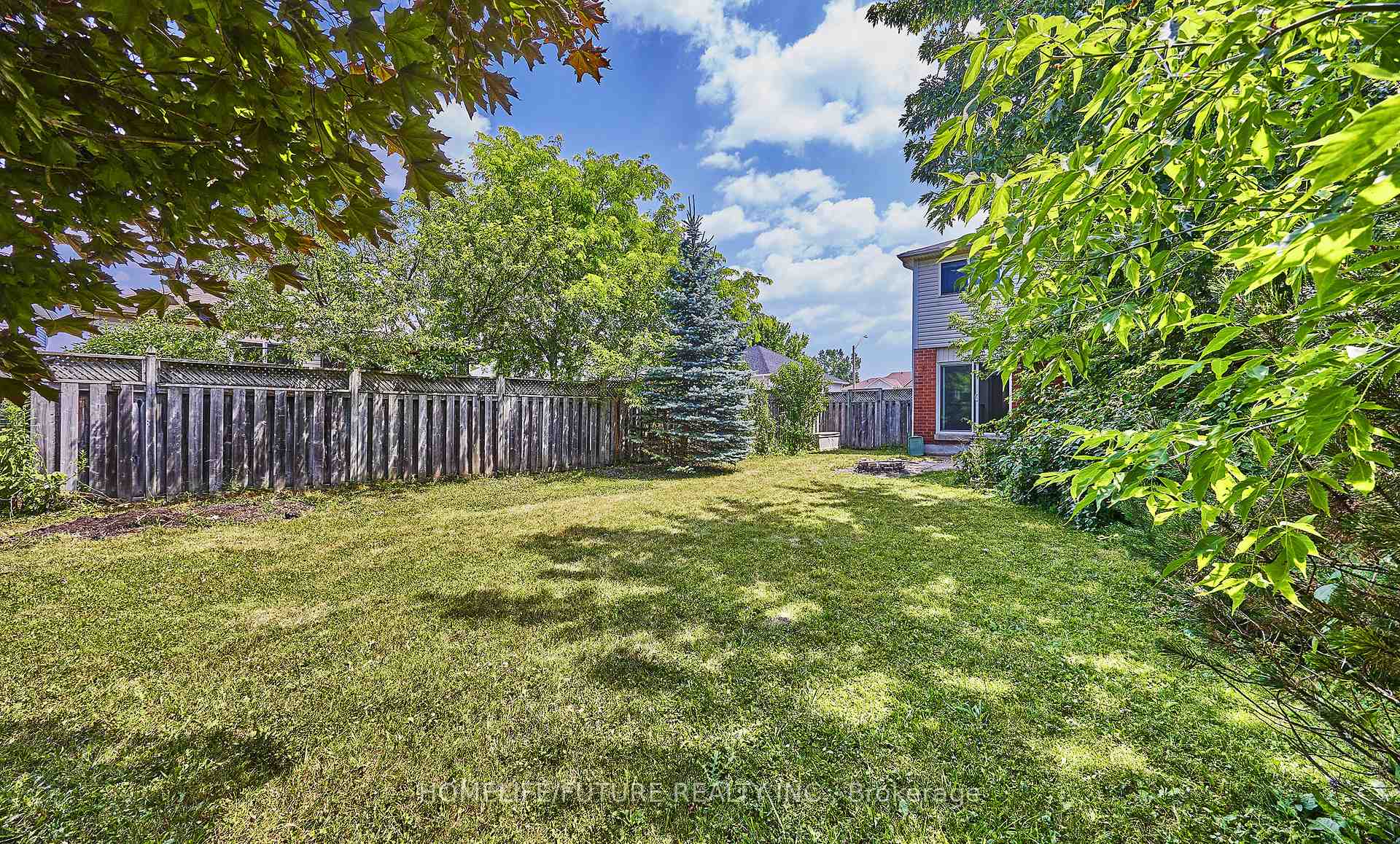 Photo 33 of 6 Pickett Crescent, Barrie, Painswick North — HOMEH