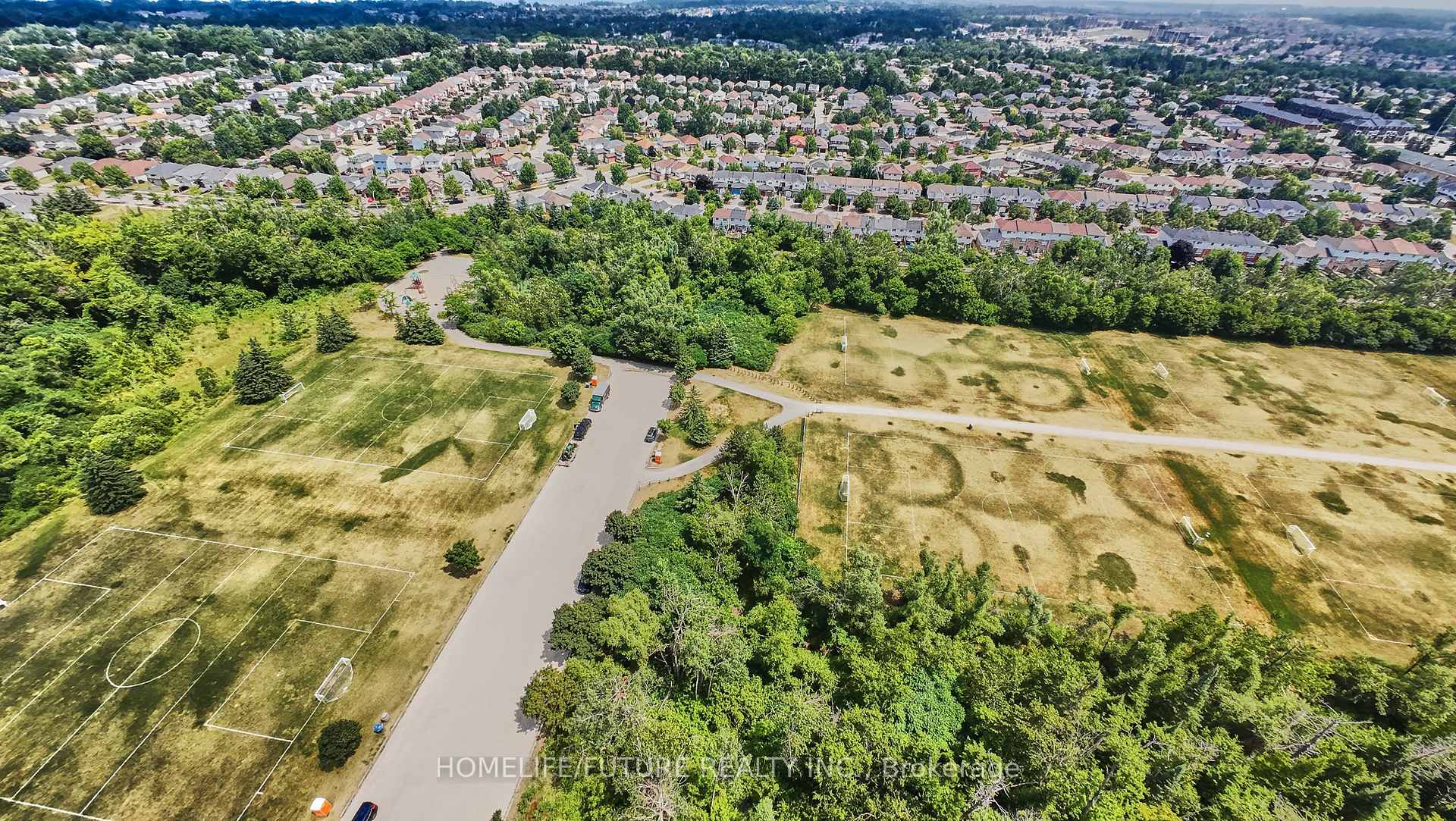 Photo 36 of 6 Pickett Crescent, Barrie, Painswick North — HOMEH