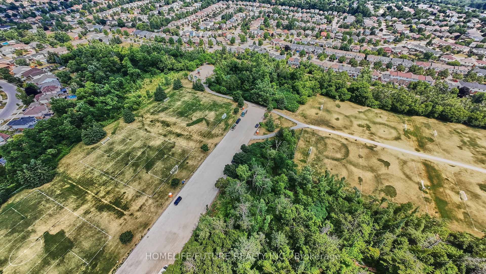 Photo 37 of 6 Pickett Crescent, Barrie, Painswick North — HOMEH